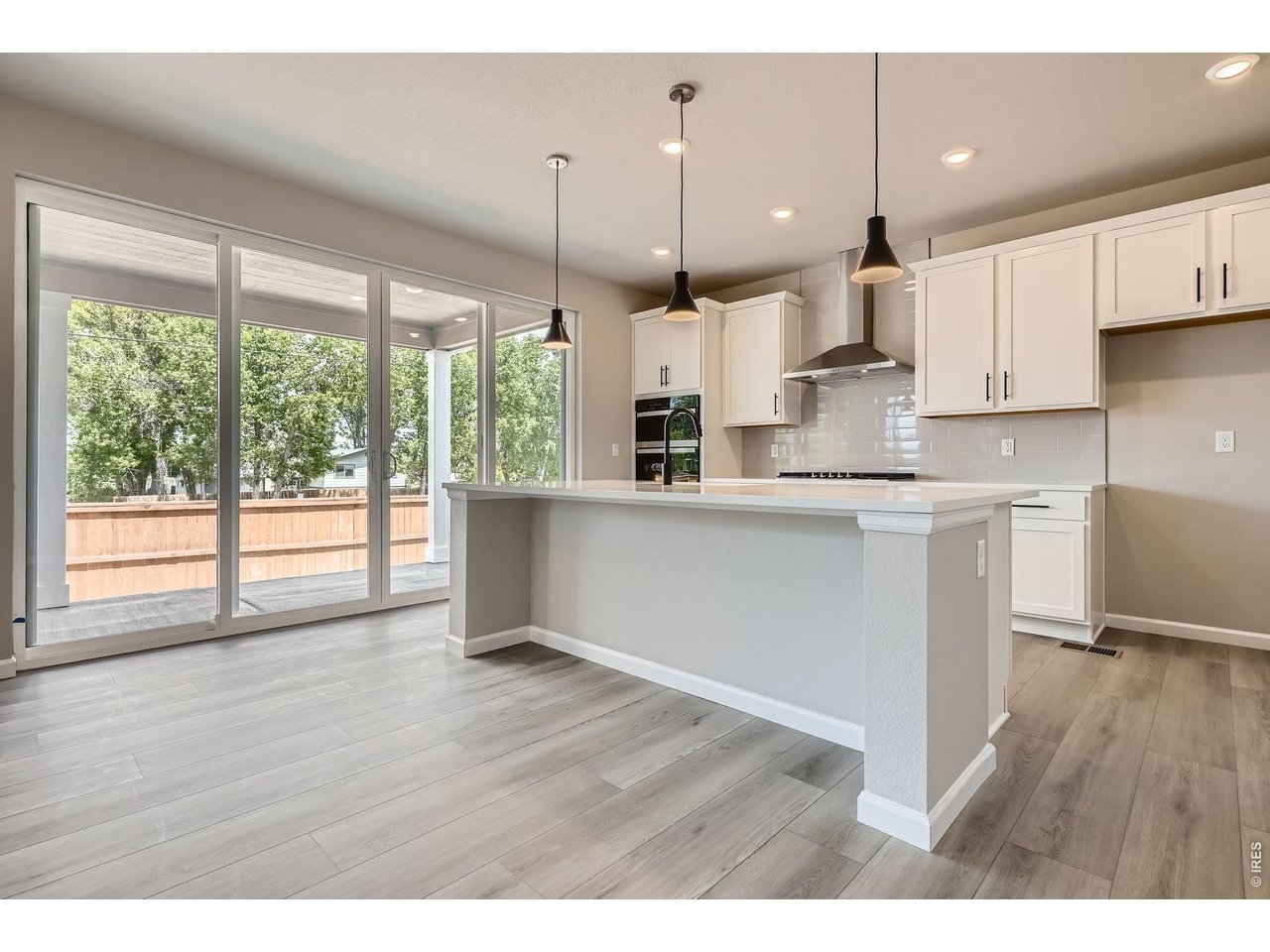 364 Rustic Barn Ln