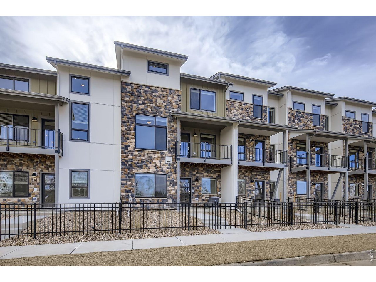 1003 Schlagel St 7