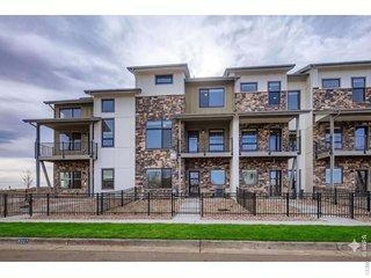 1003 Schlagel St 7