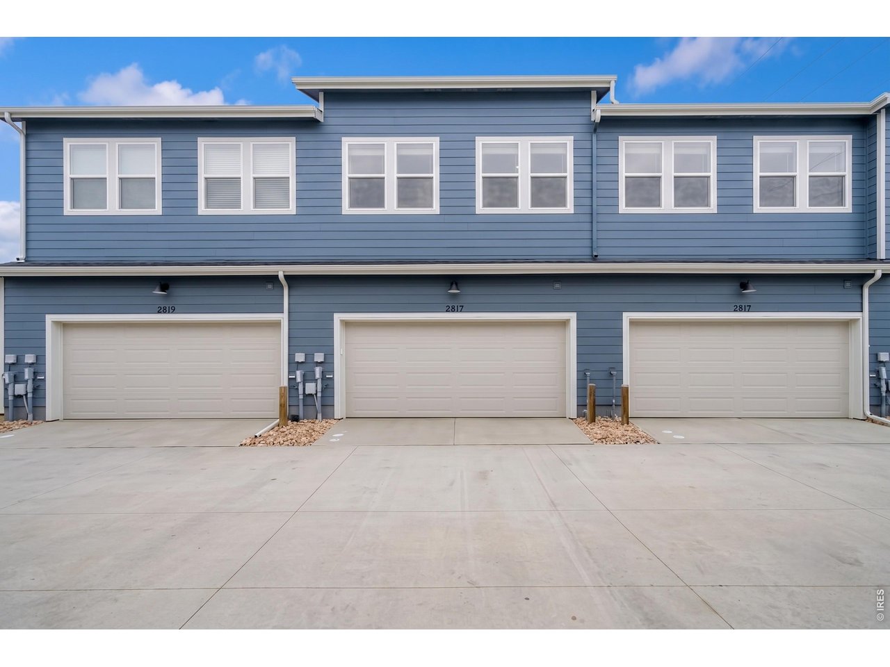 2817 Bear Springs Cir