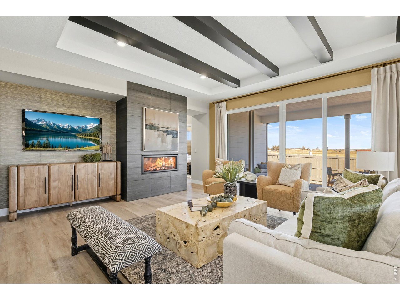 376 Rustic Barn Ln