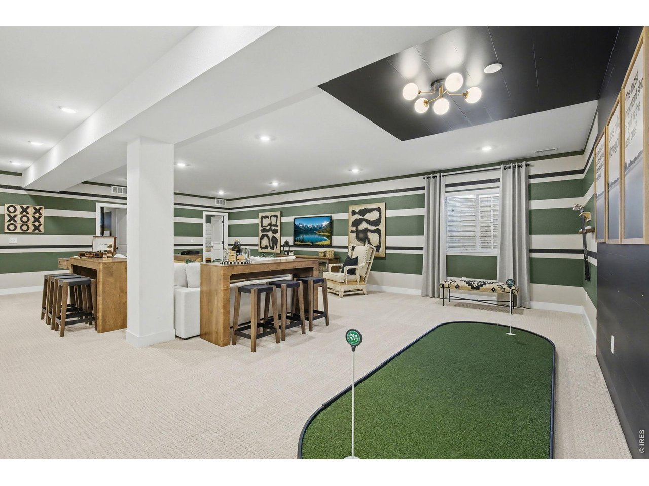376 Rustic Barn Ln