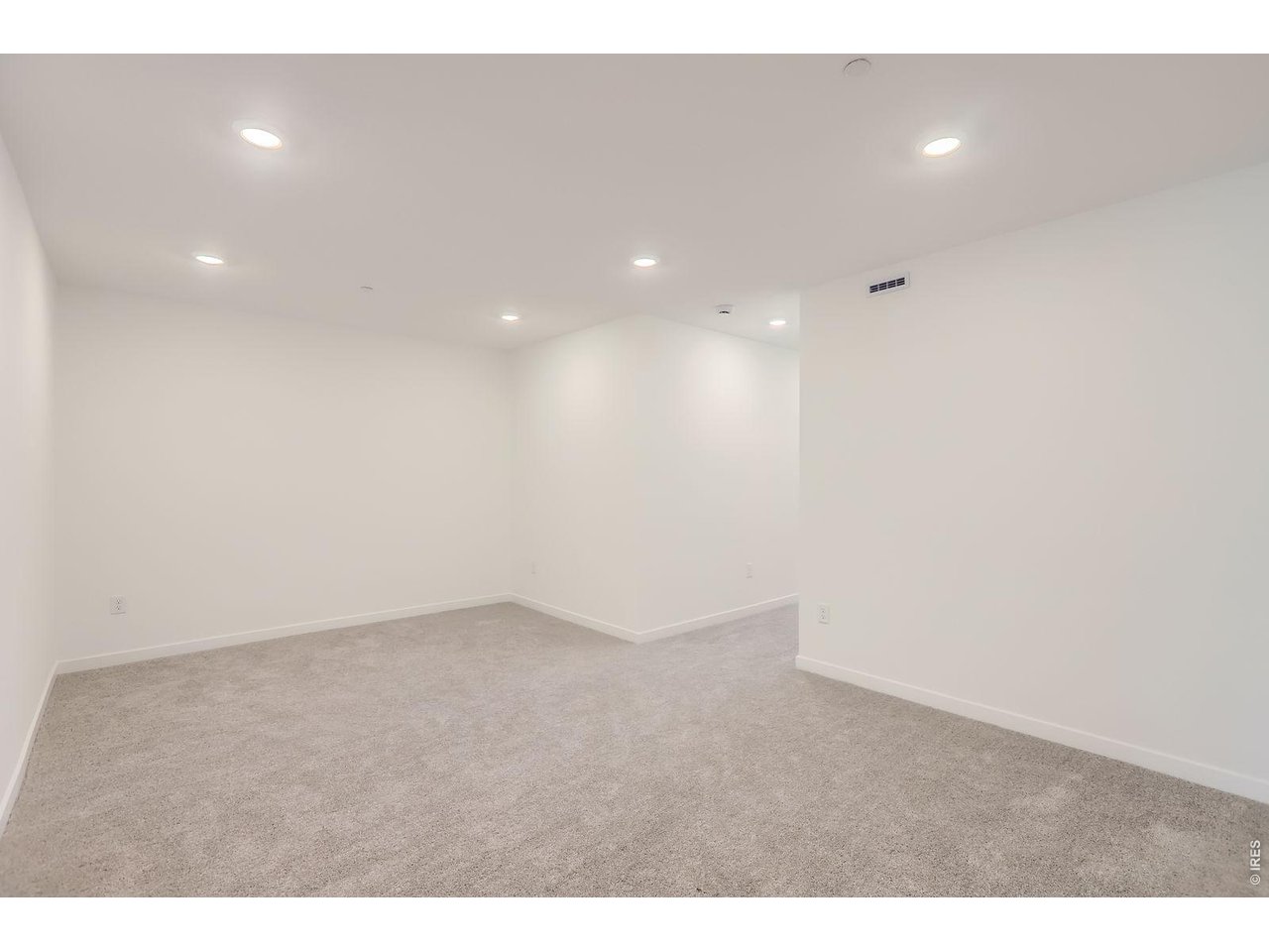2844 Bear Springs Cir