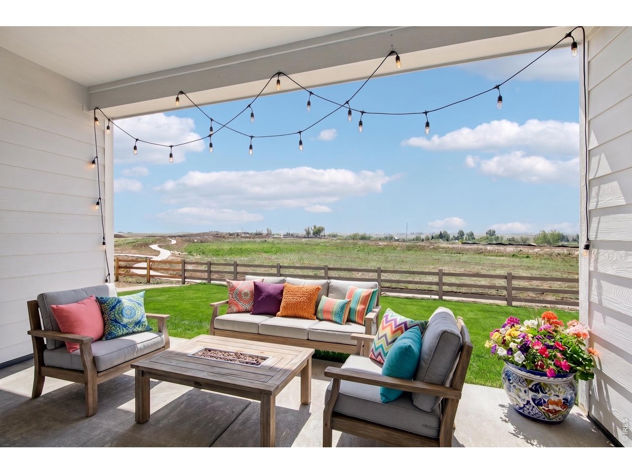 348 Rustic Barn Ln