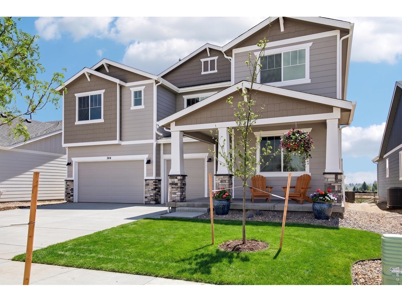 364 Rustic Barn Ln
