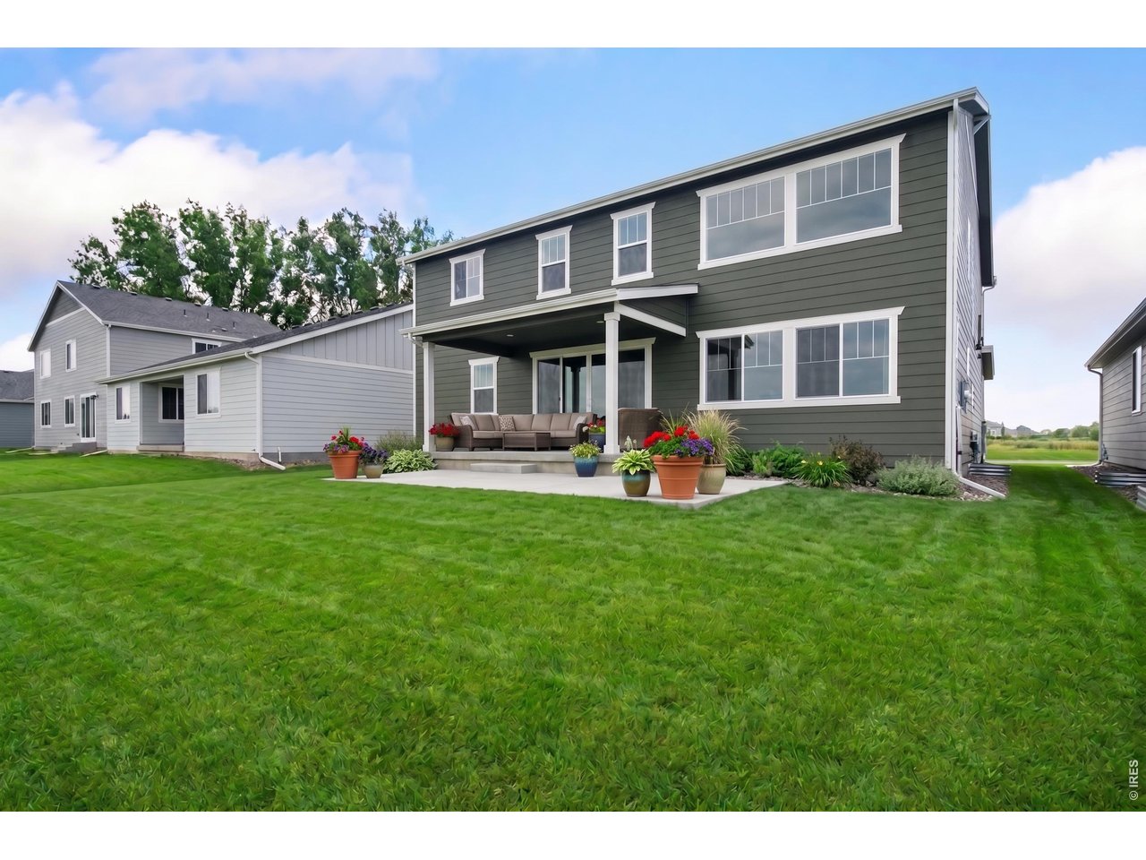 330 Rustic Barn Ln