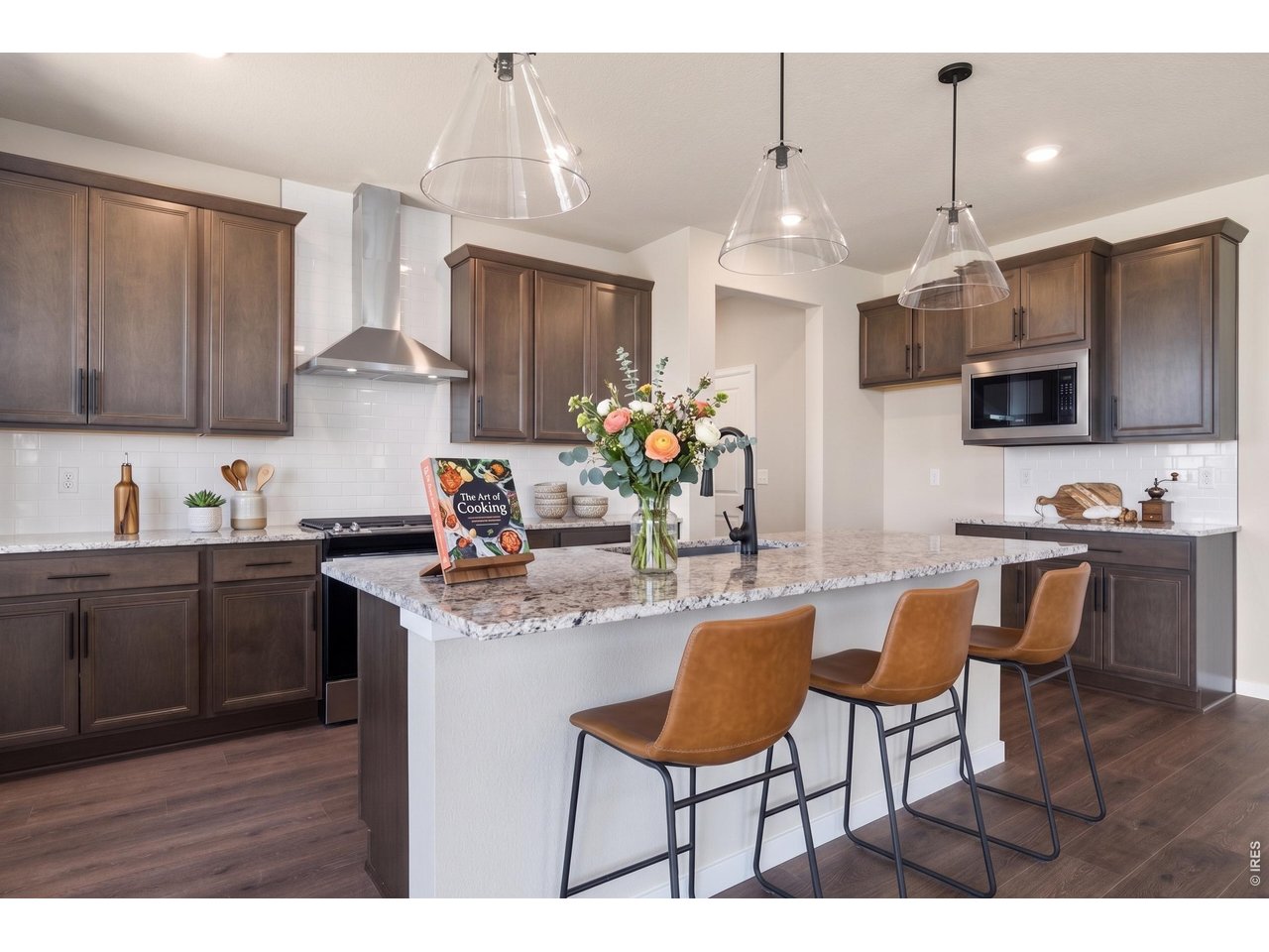330 Rustic Barn Ln