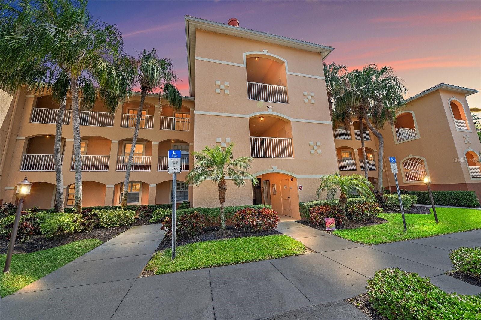 1761 AUBURN LAKES DR #33