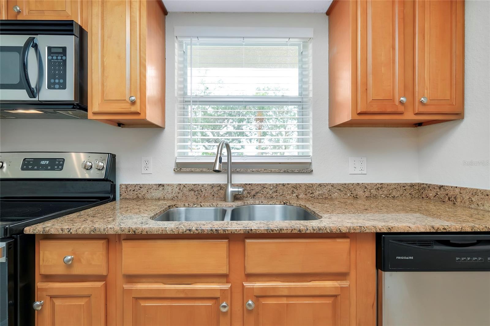 972 LA COSTA CIR #5