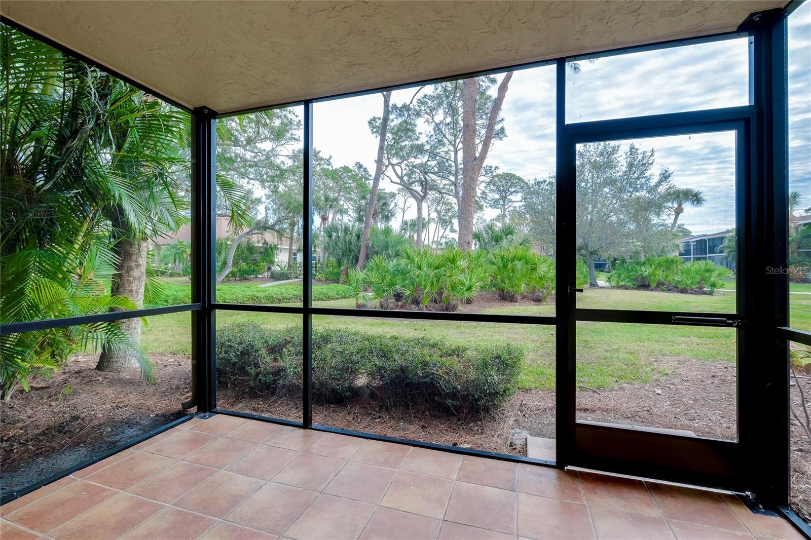 972 LA COSTA CIR #5