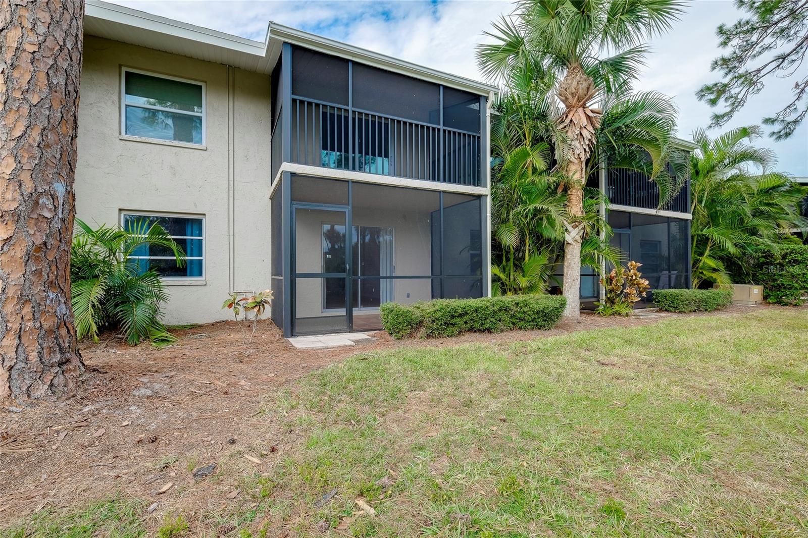 972 LA COSTA CIR #5