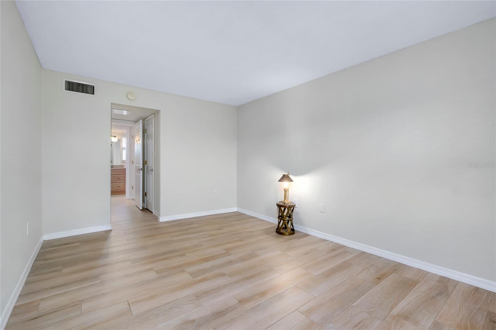 972 LA COSTA CIR #5