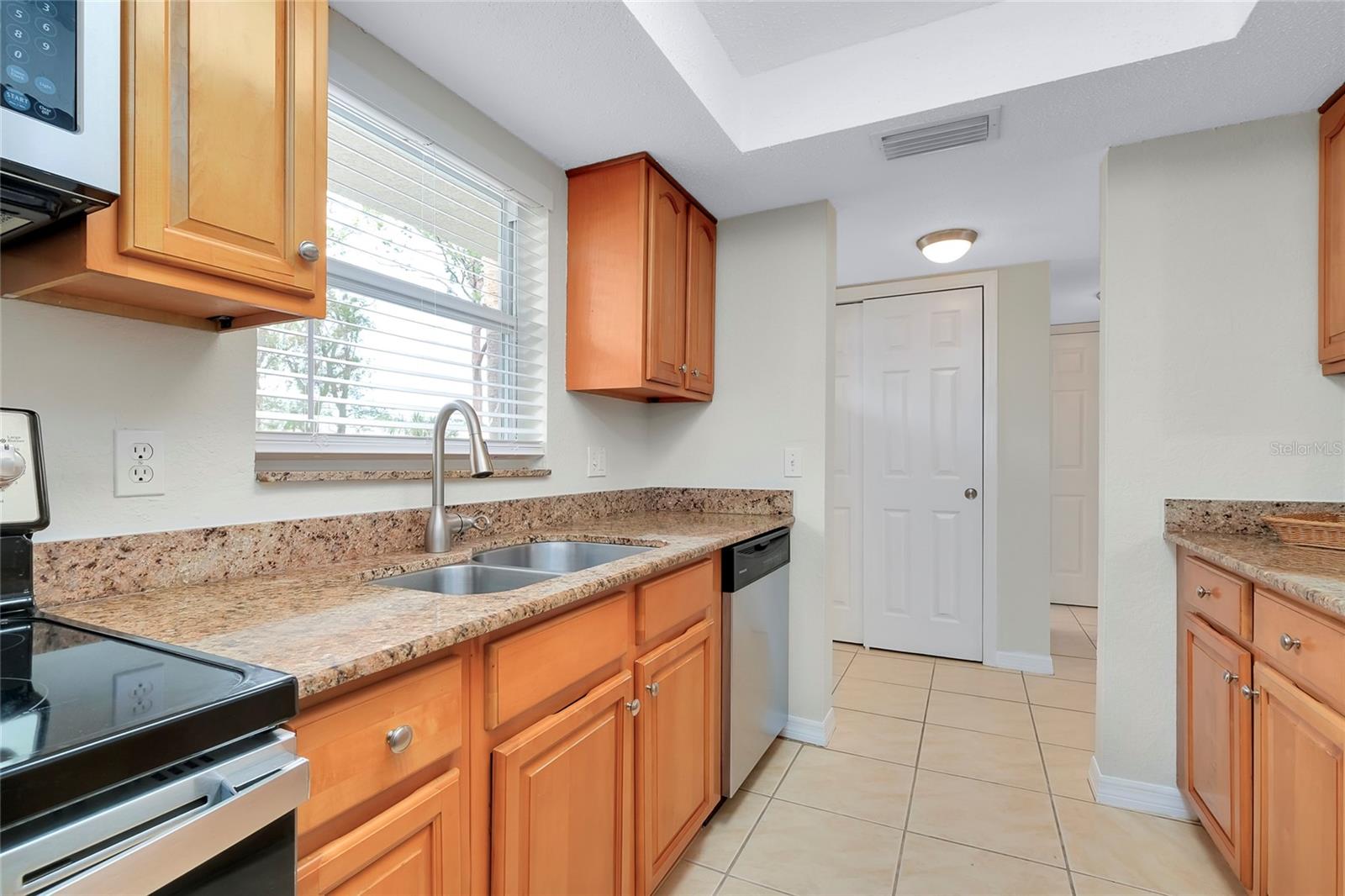 972 LA COSTA CIR #5