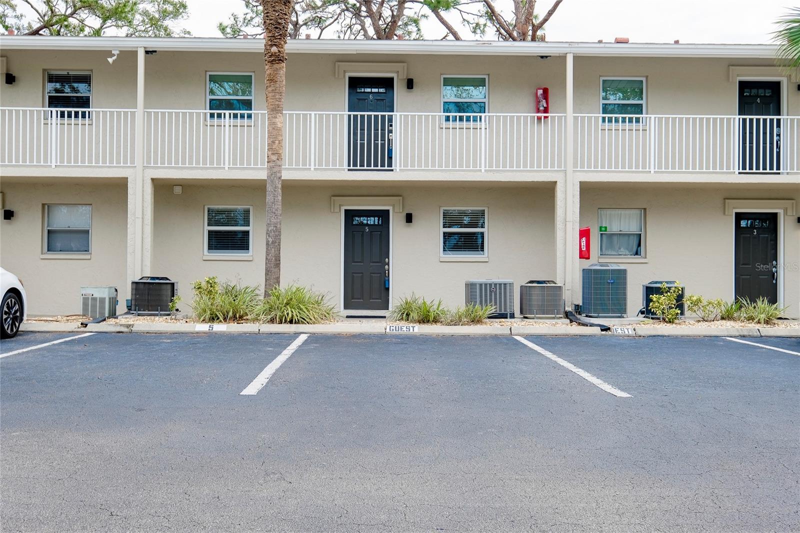 972 LA COSTA CIR #5