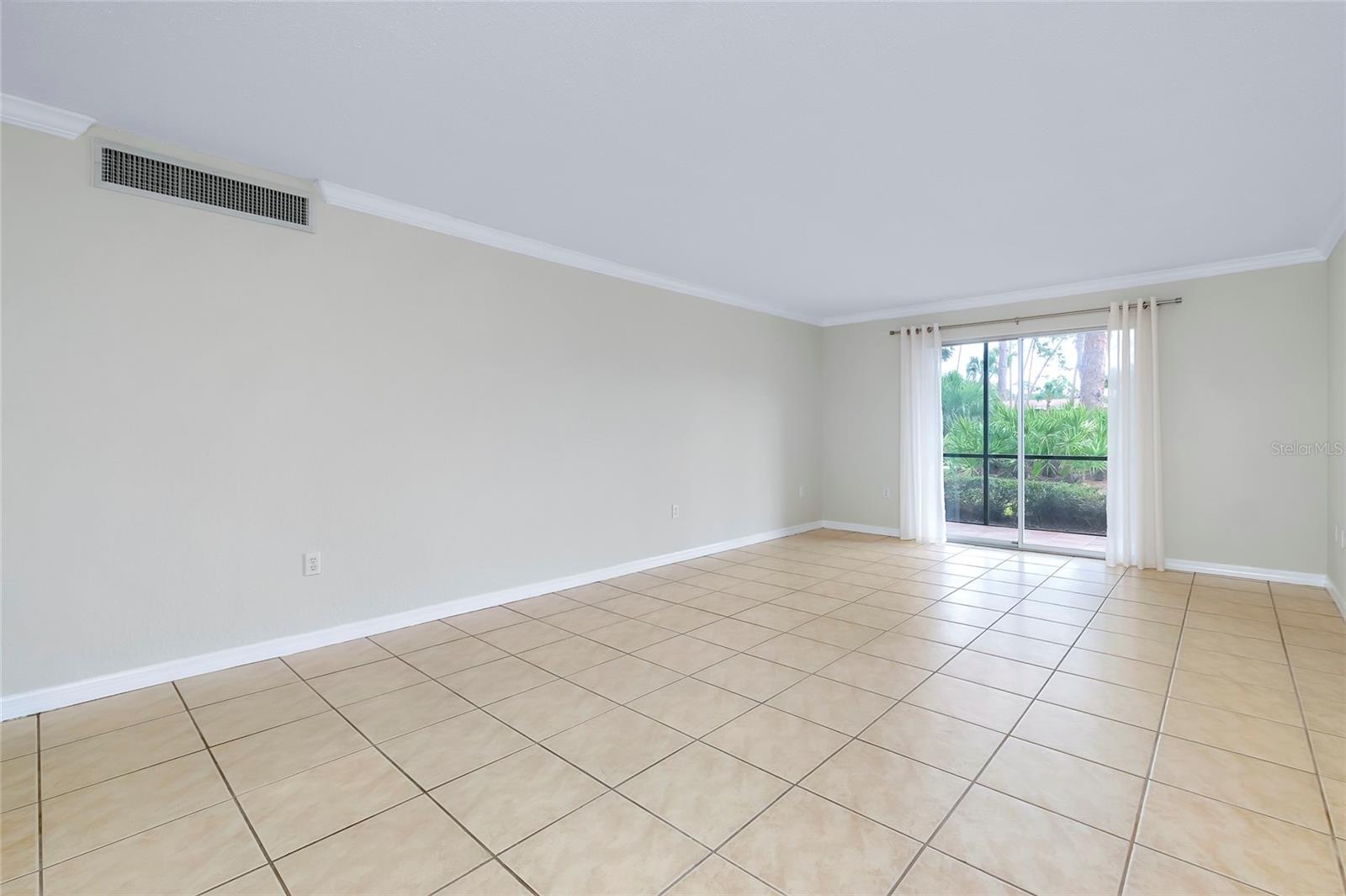 972 LA COSTA CIR #5