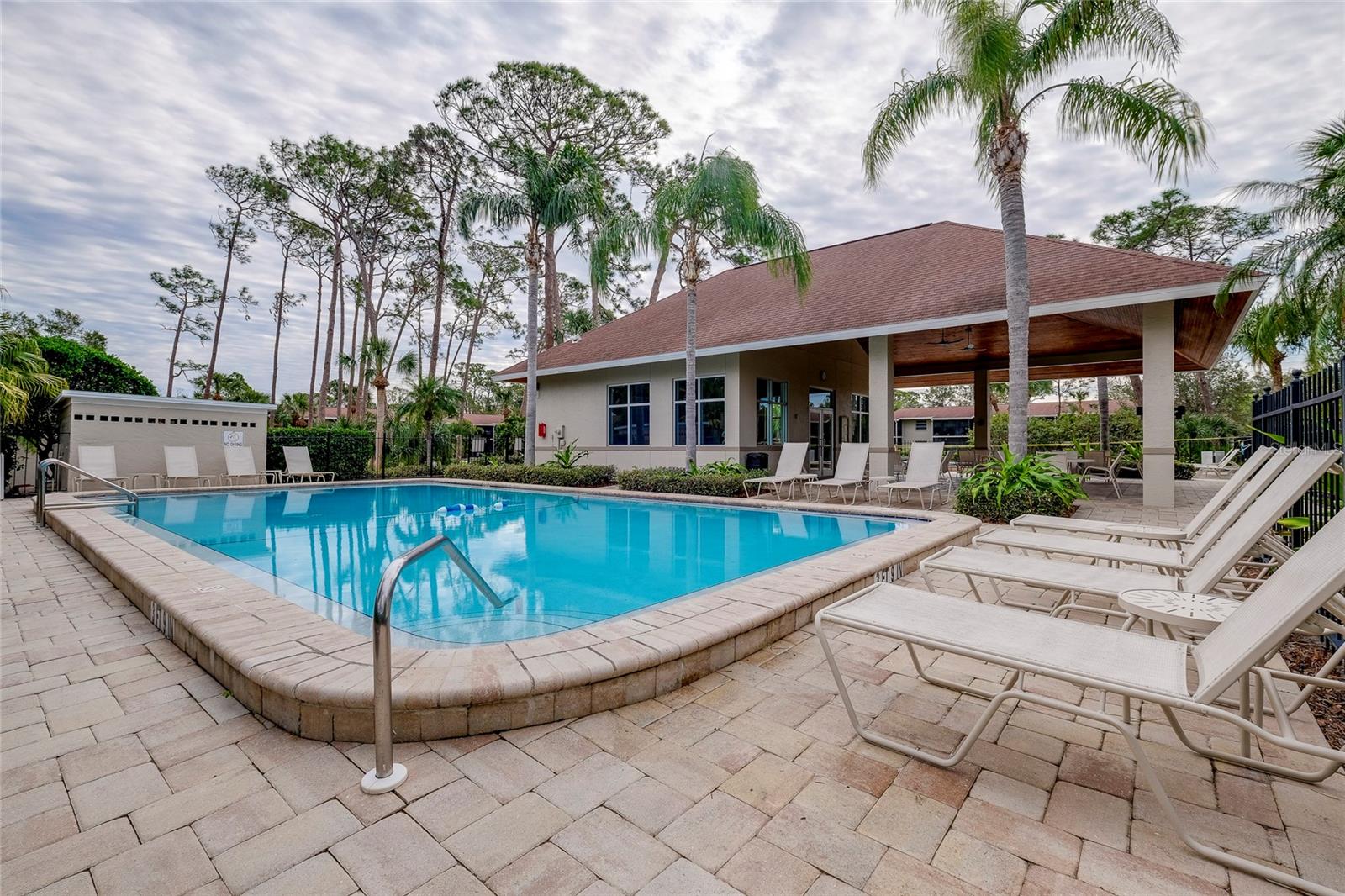 972 LA COSTA CIR #5