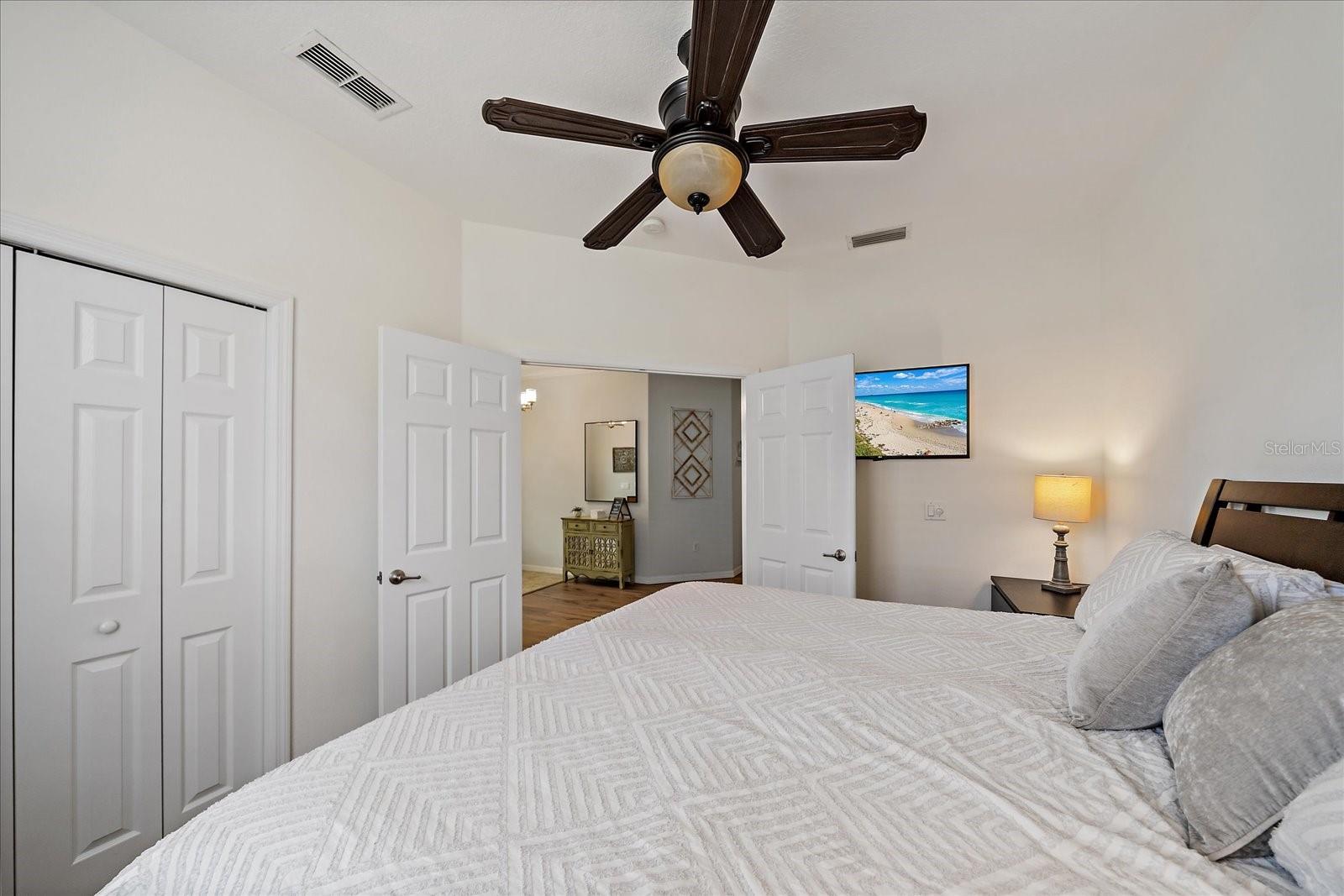 131 RIVER ENCLAVE CT