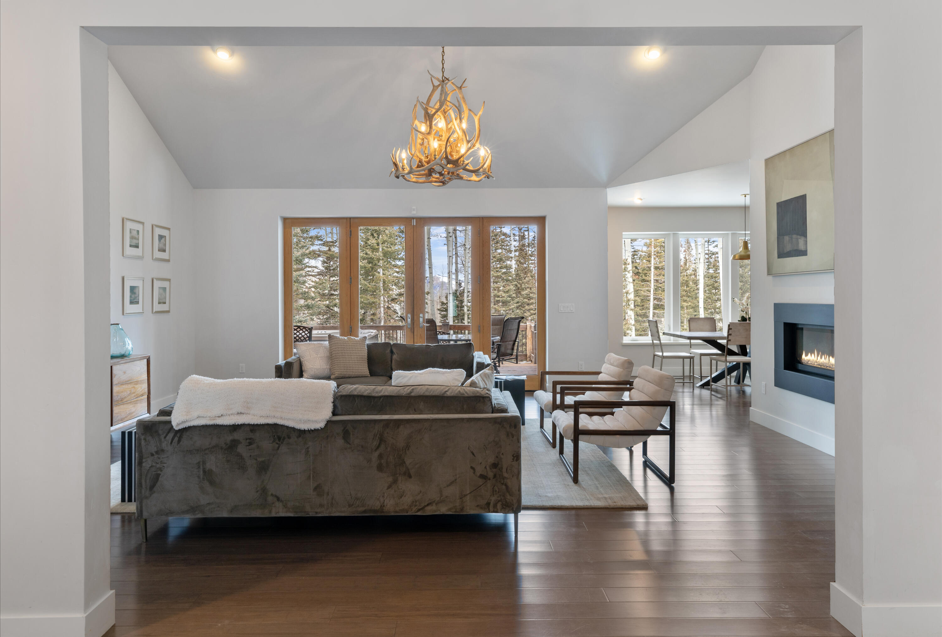 15 High Noon Lane
