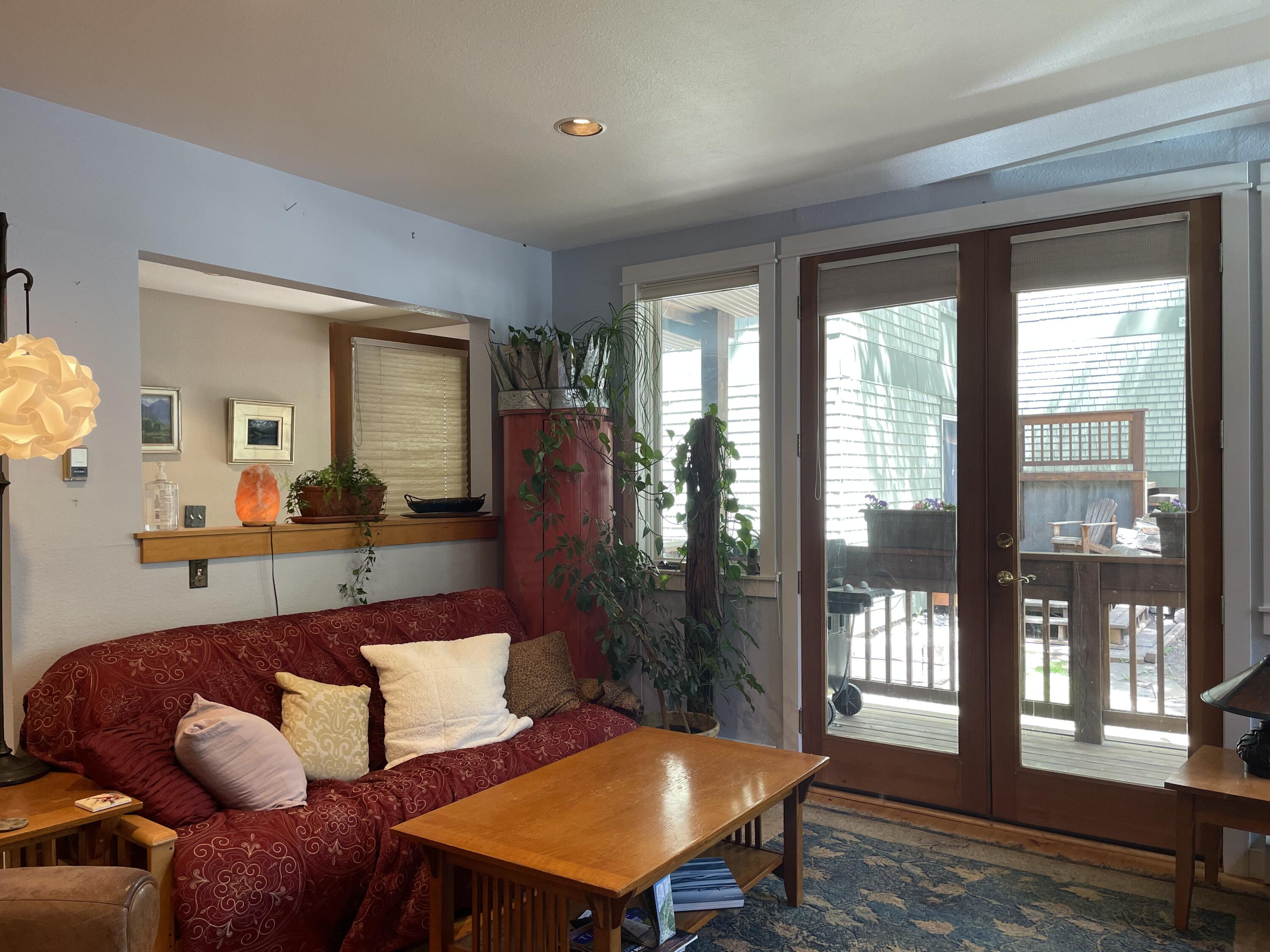 619 W Columbia Avenue Unit: C-112