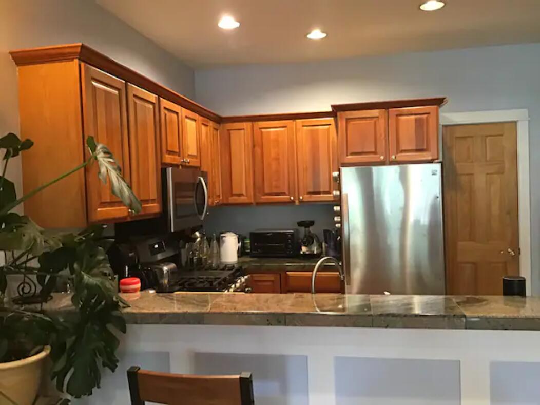 619 W Columbia Avenue Unit: C-112