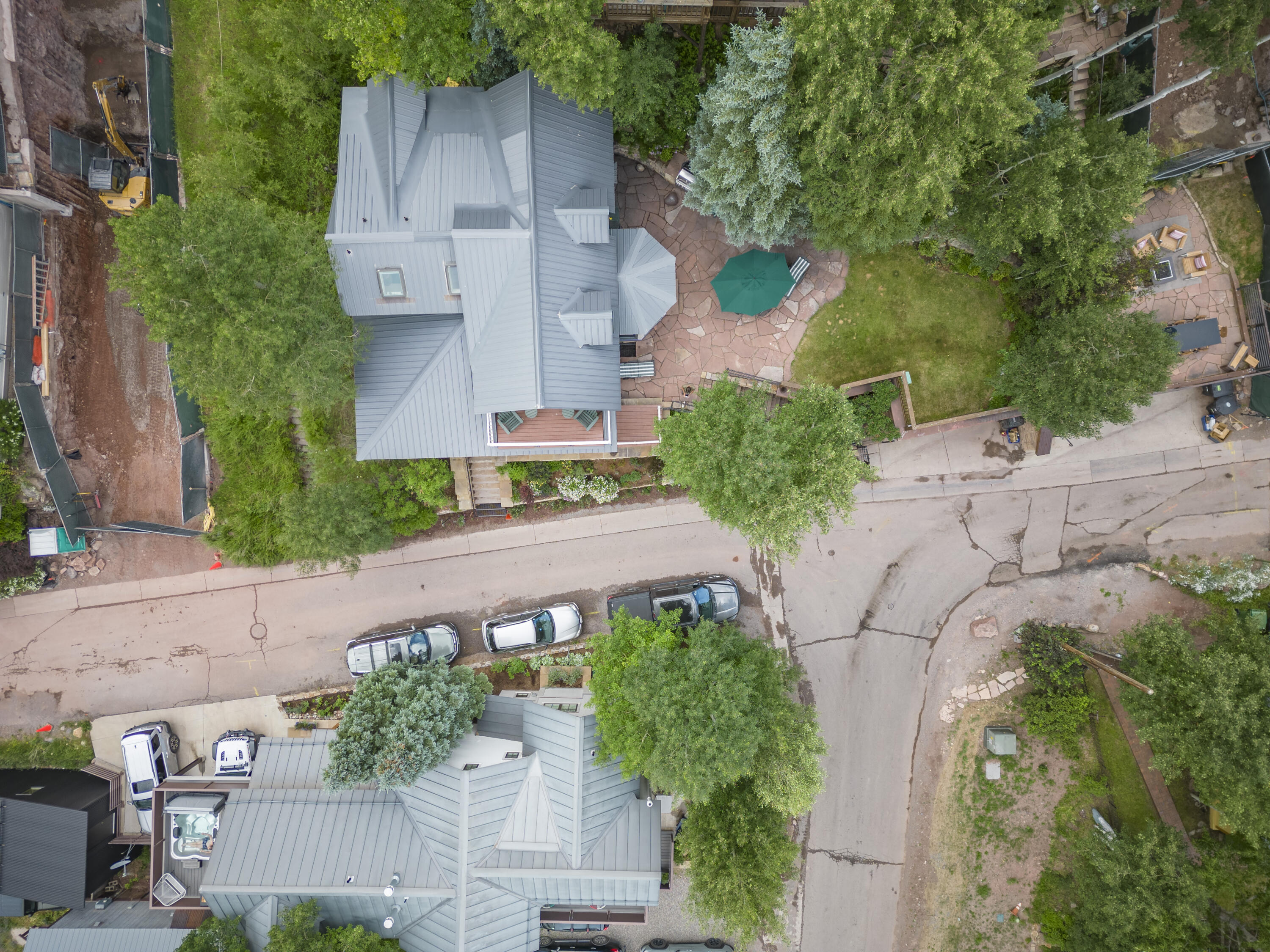 131 E Gregory Avenue