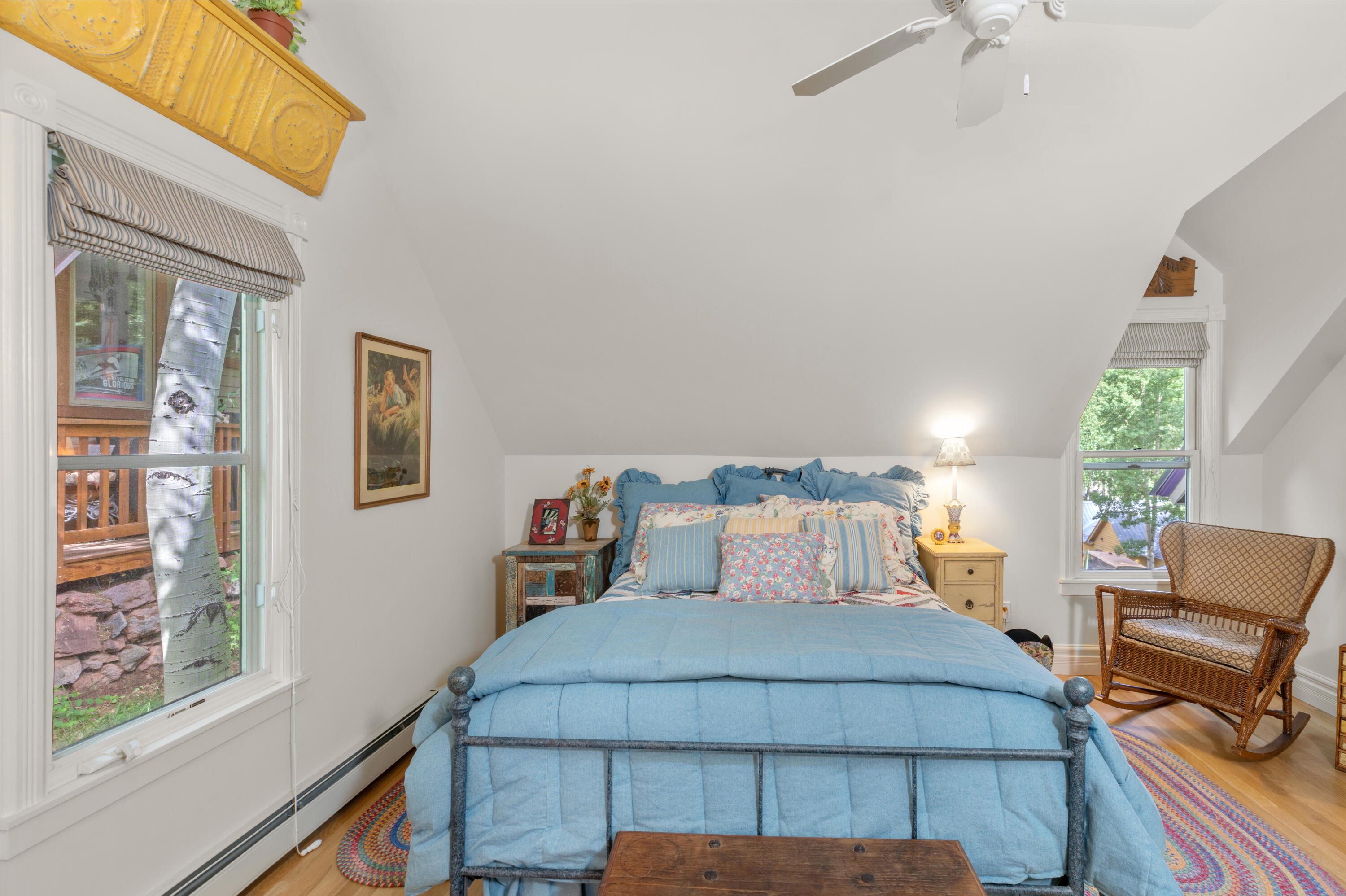 131 E Gregory Avenue