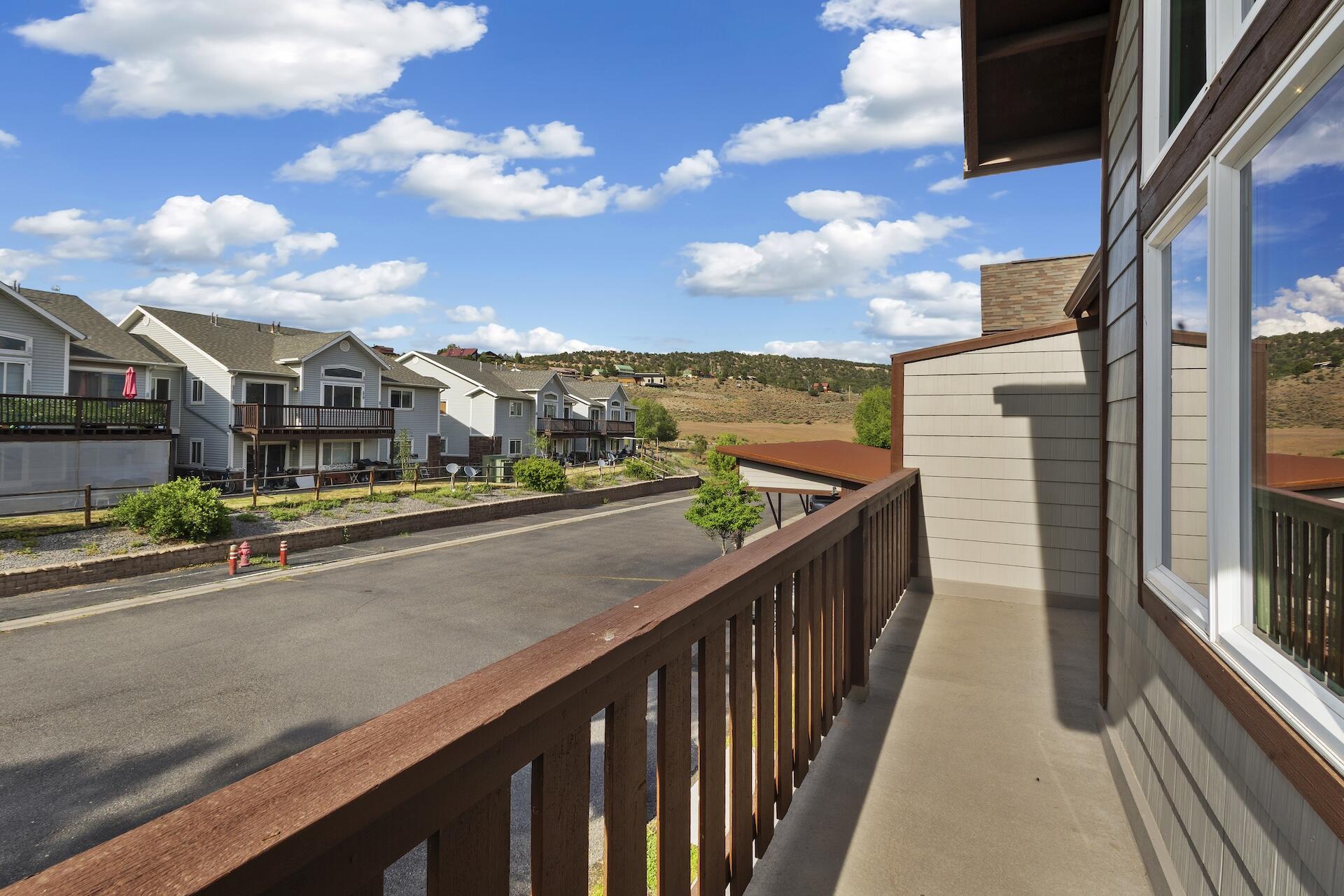 550 Redcliff Circle