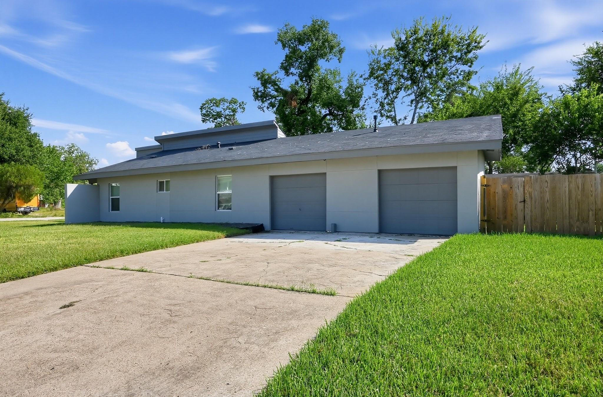 2626 Knotty Oaks Trail