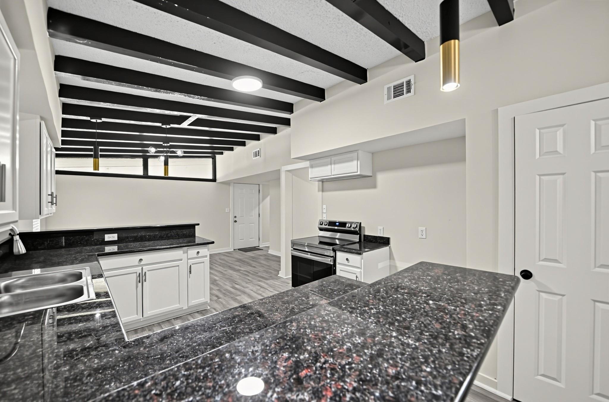 2626 Knotty Oaks Trail
