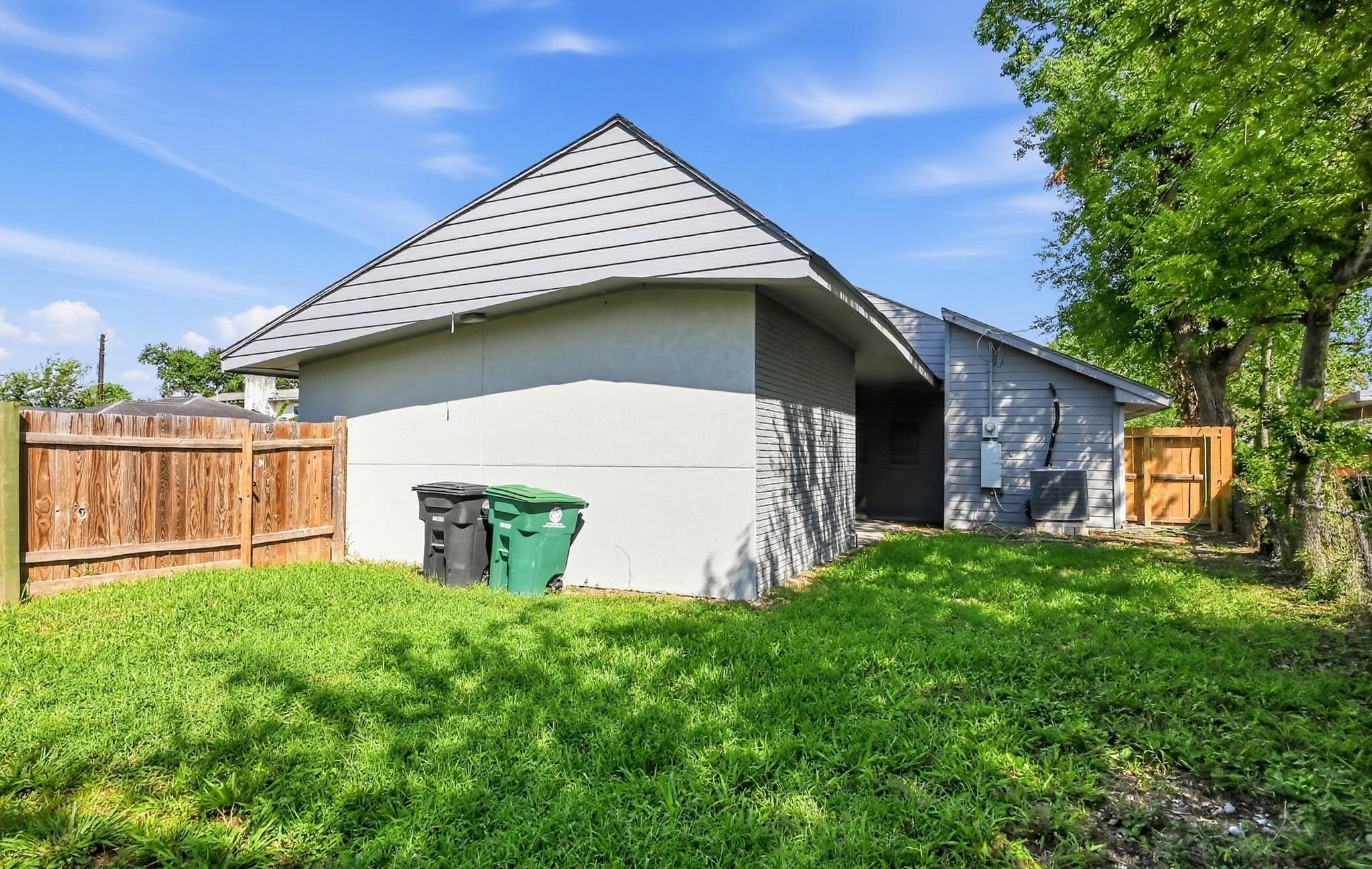 2626 Knotty Oaks Trail