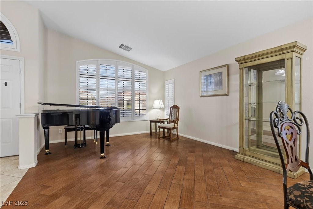 1905 Bocale Court