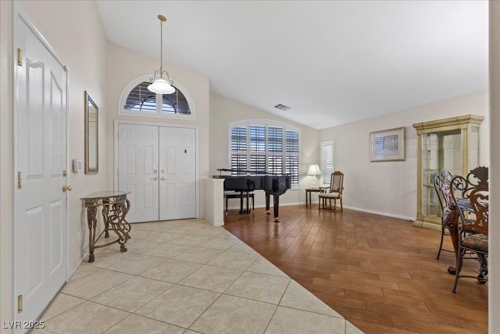 1905 Bocale Court