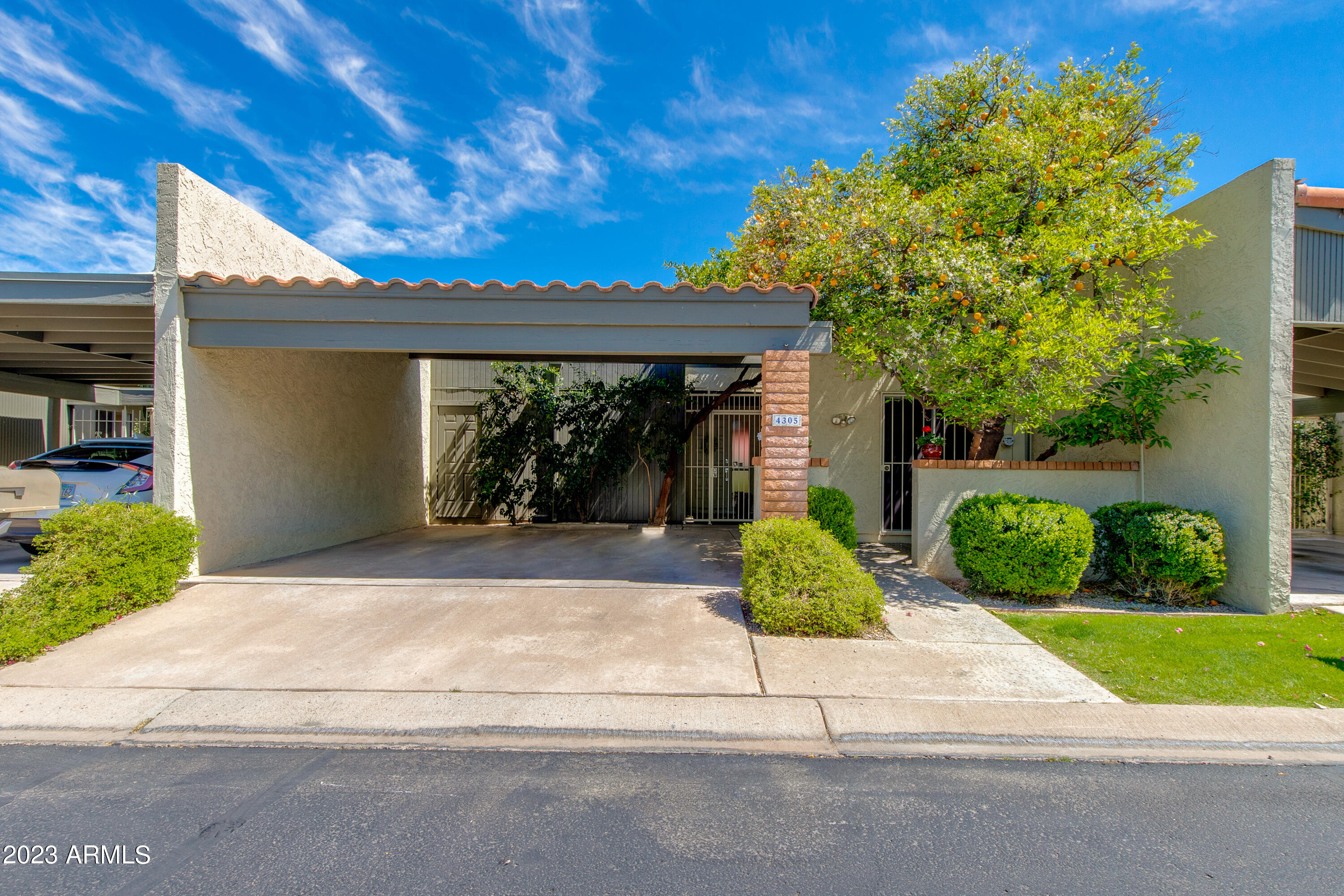 4305 N 29TH Place