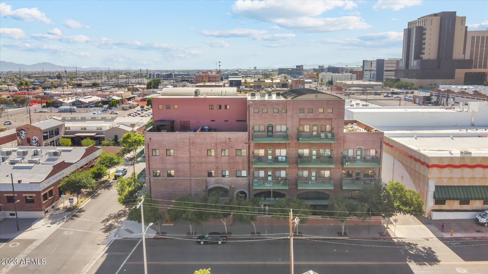 424 S 2ND Street, 208