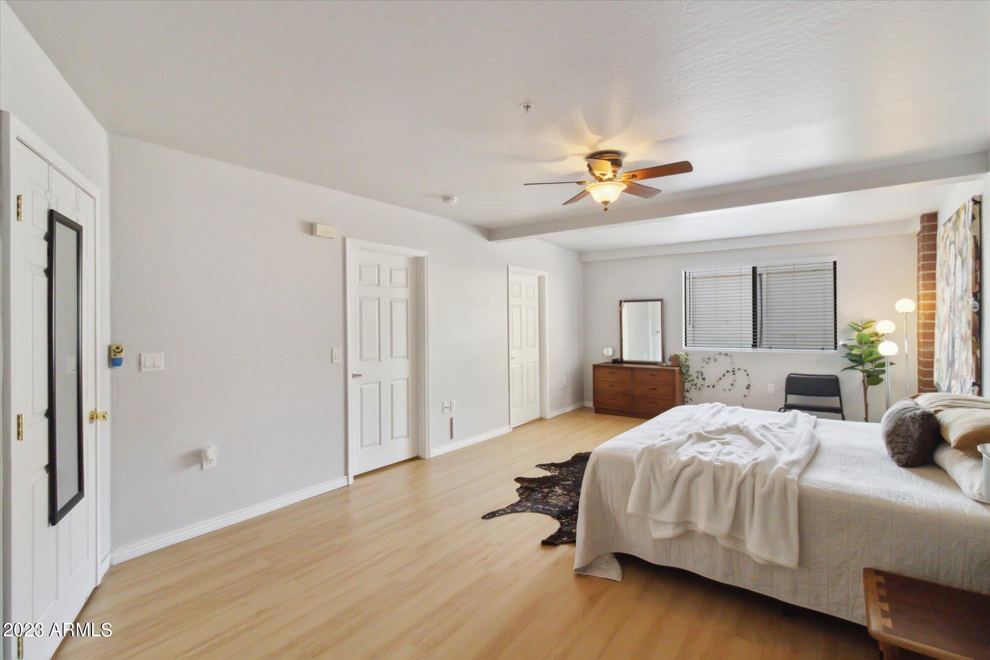424 S 2ND Street, 208