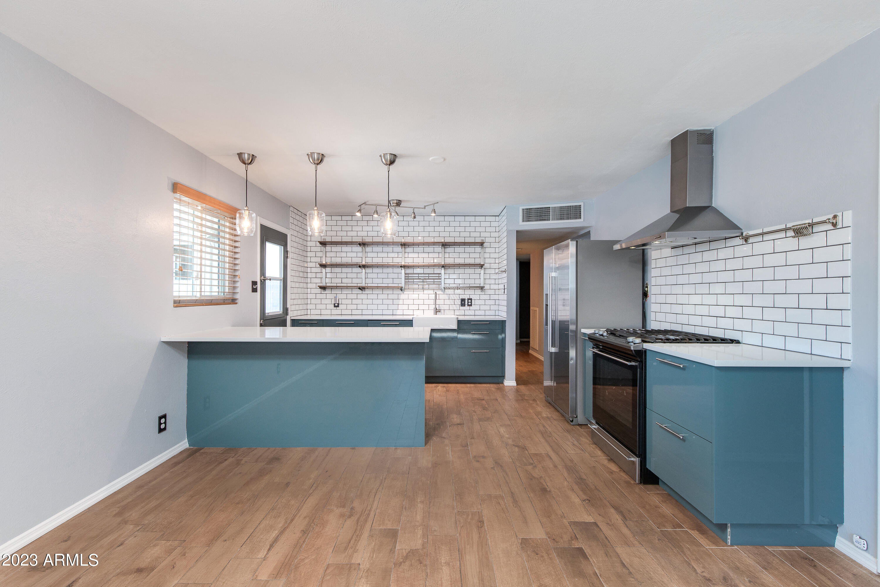 2525 W Orchid Lane