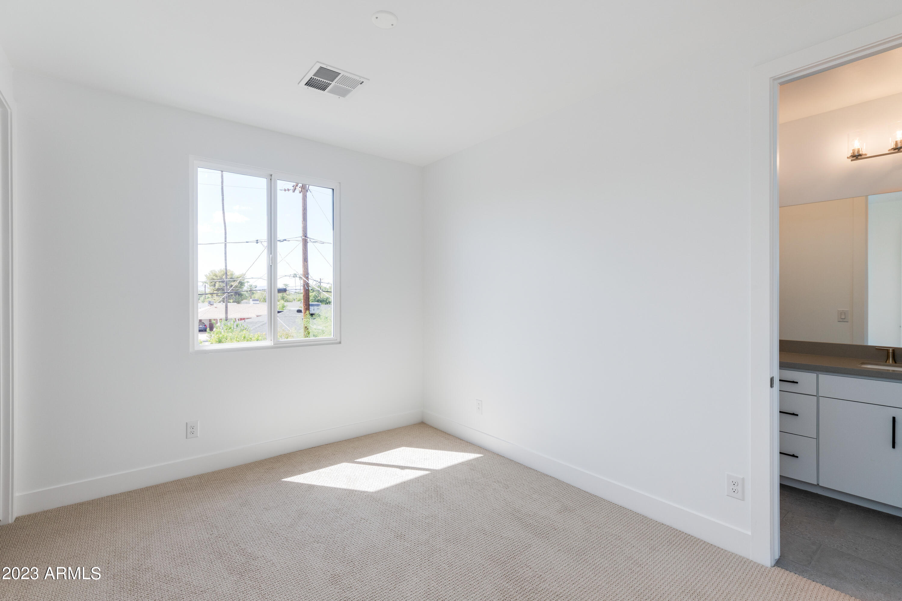 3417 E SELLS Drive