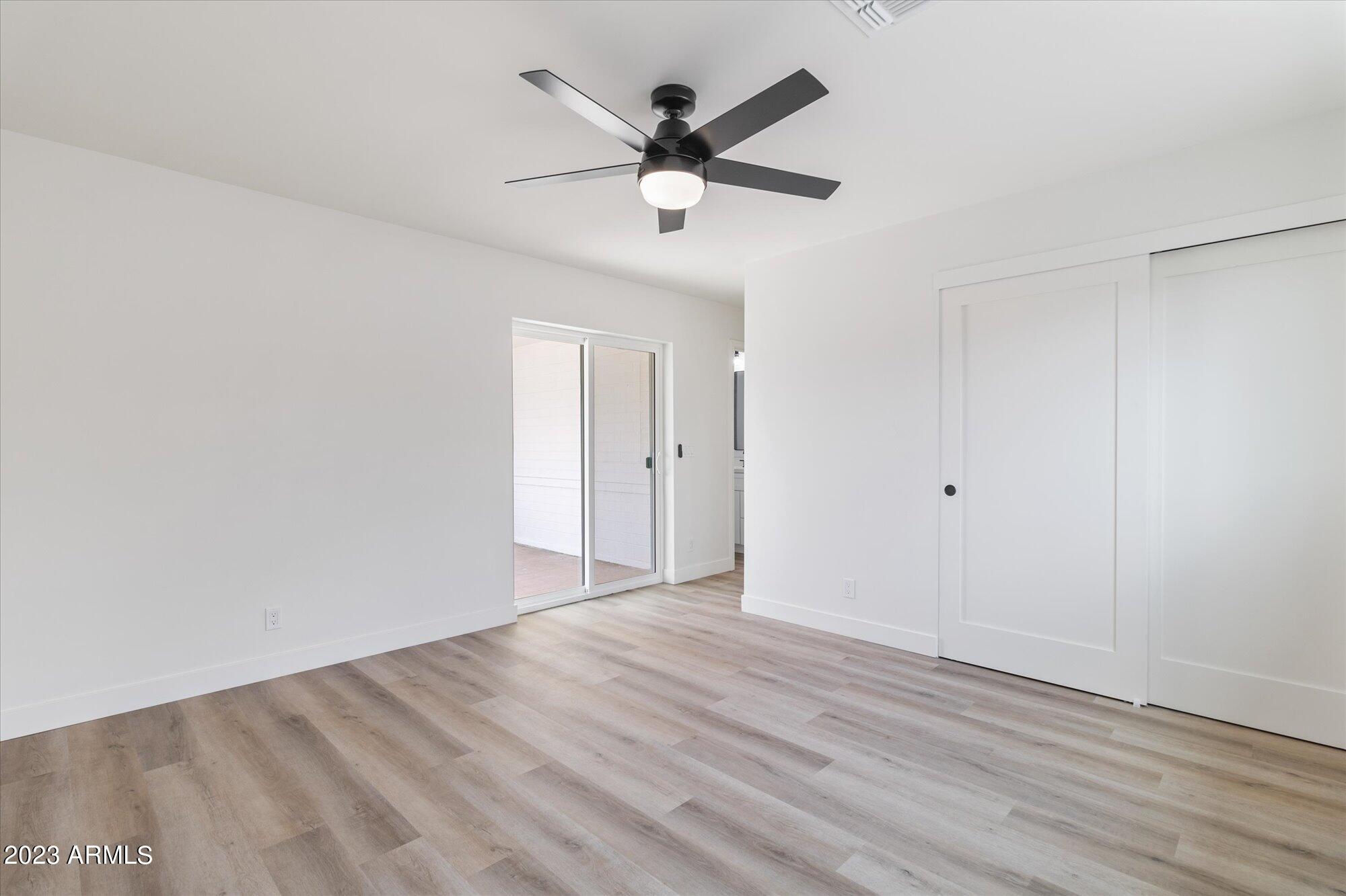 2437 W ECHO Lane