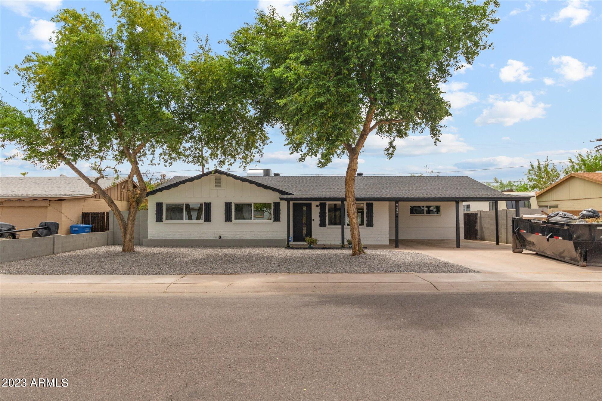2437 W ECHO Lane