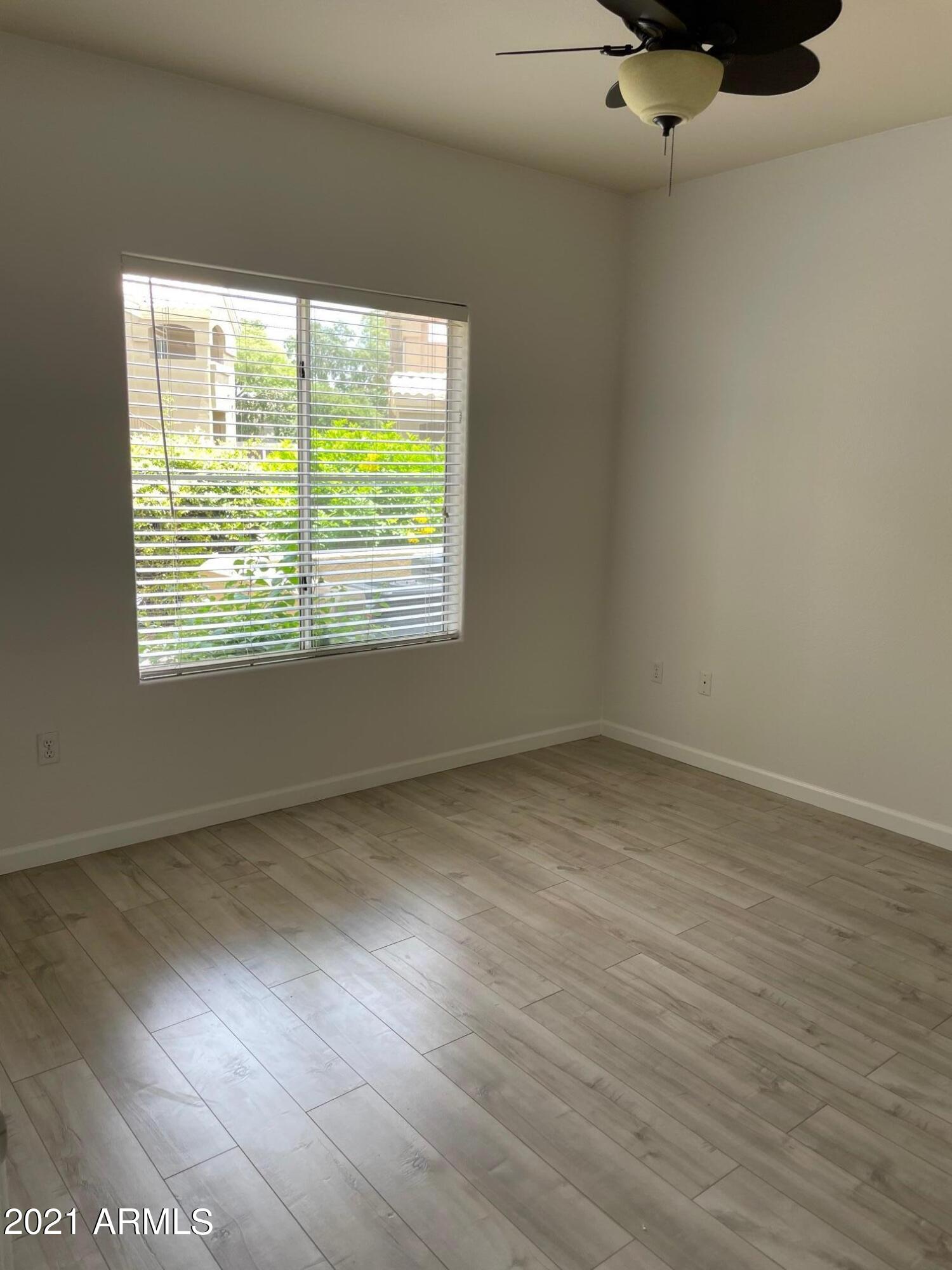 5335 E SHEA Boulevard, 1027