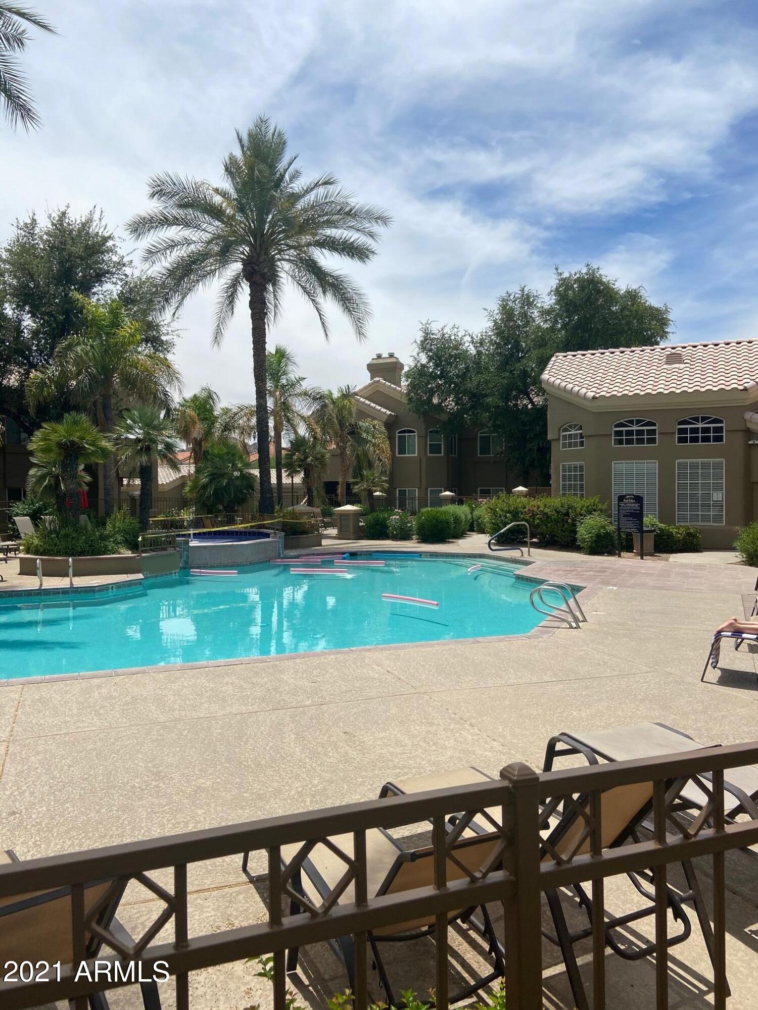 5335 E SHEA Boulevard, 1027