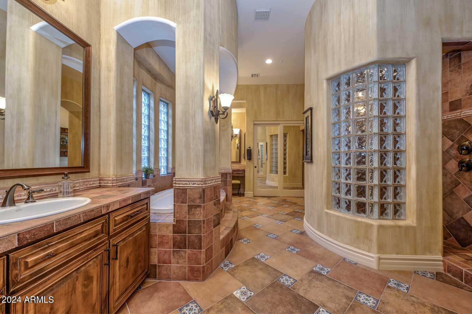 12790 W OYER Lane