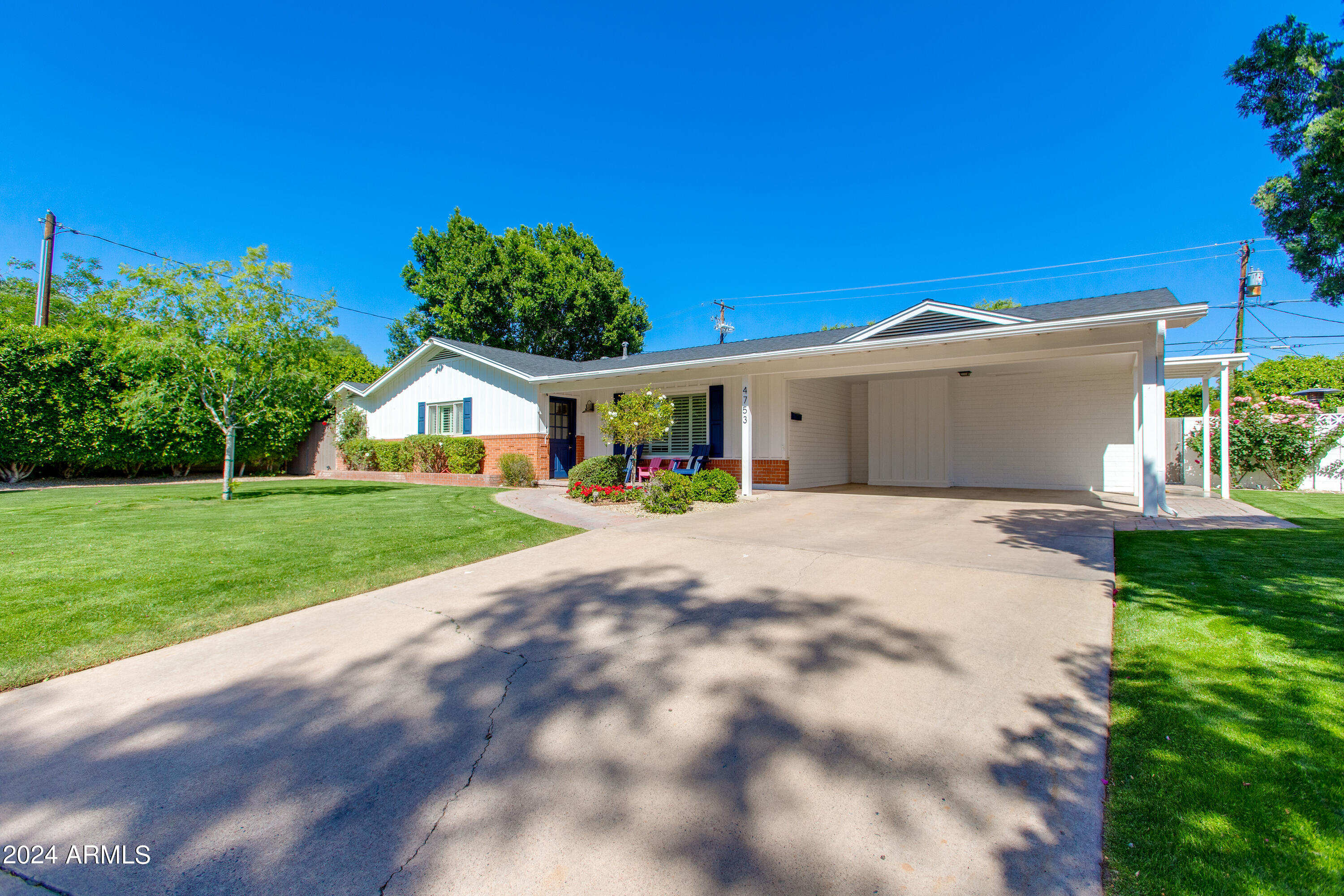 4753 N 33RD Place
