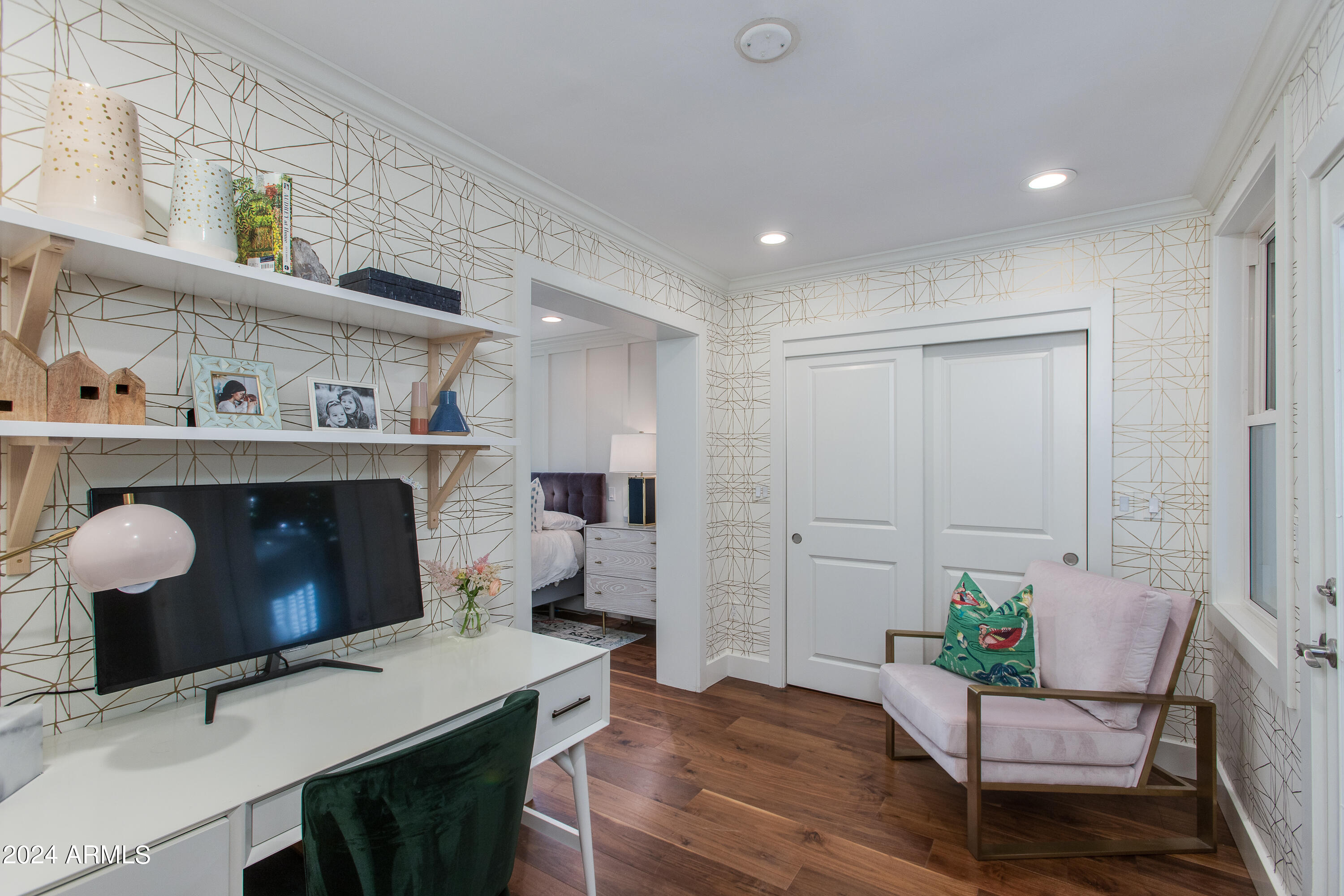 4753 N 33RD Place