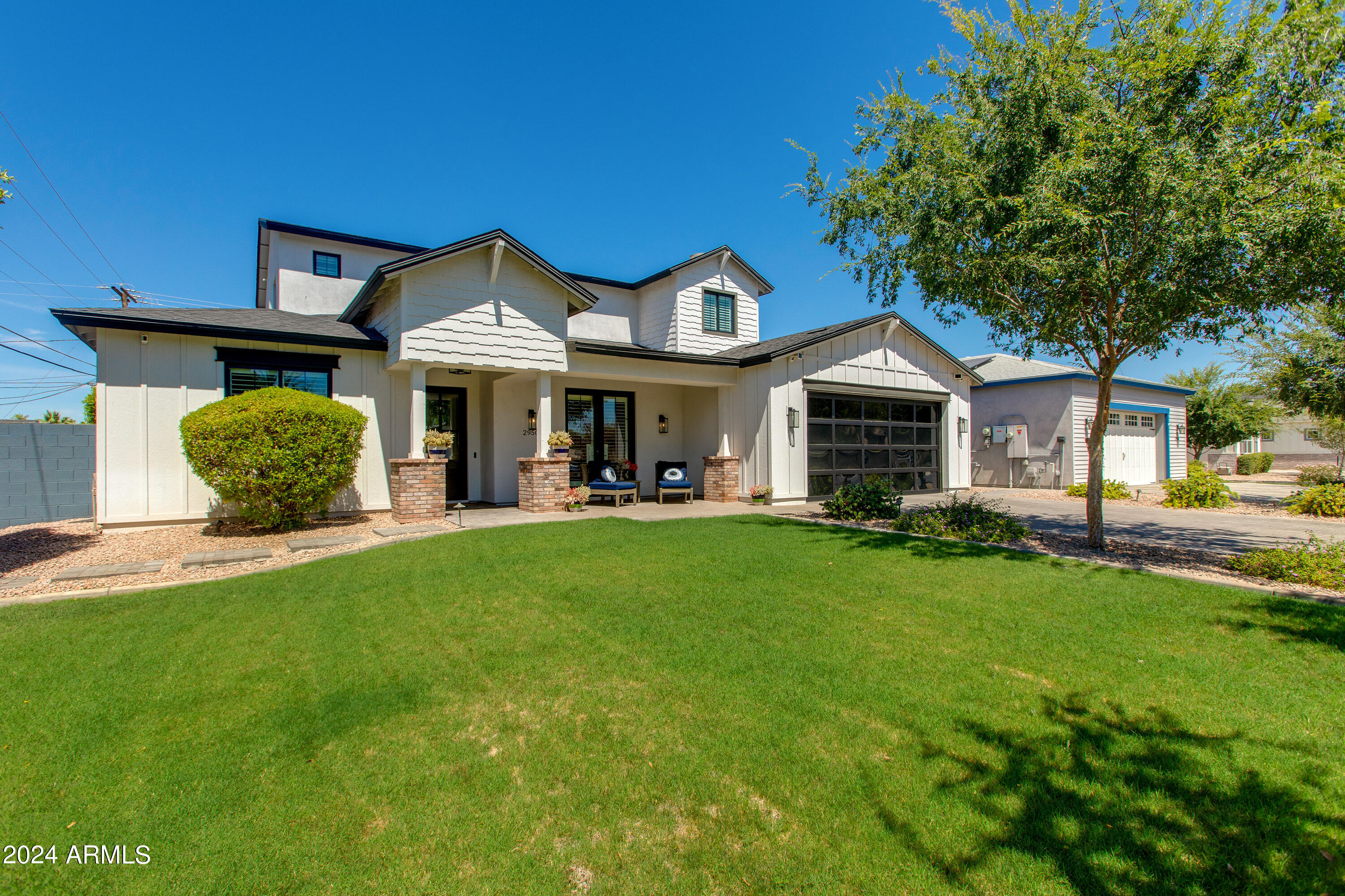 2950 N 50TH Place