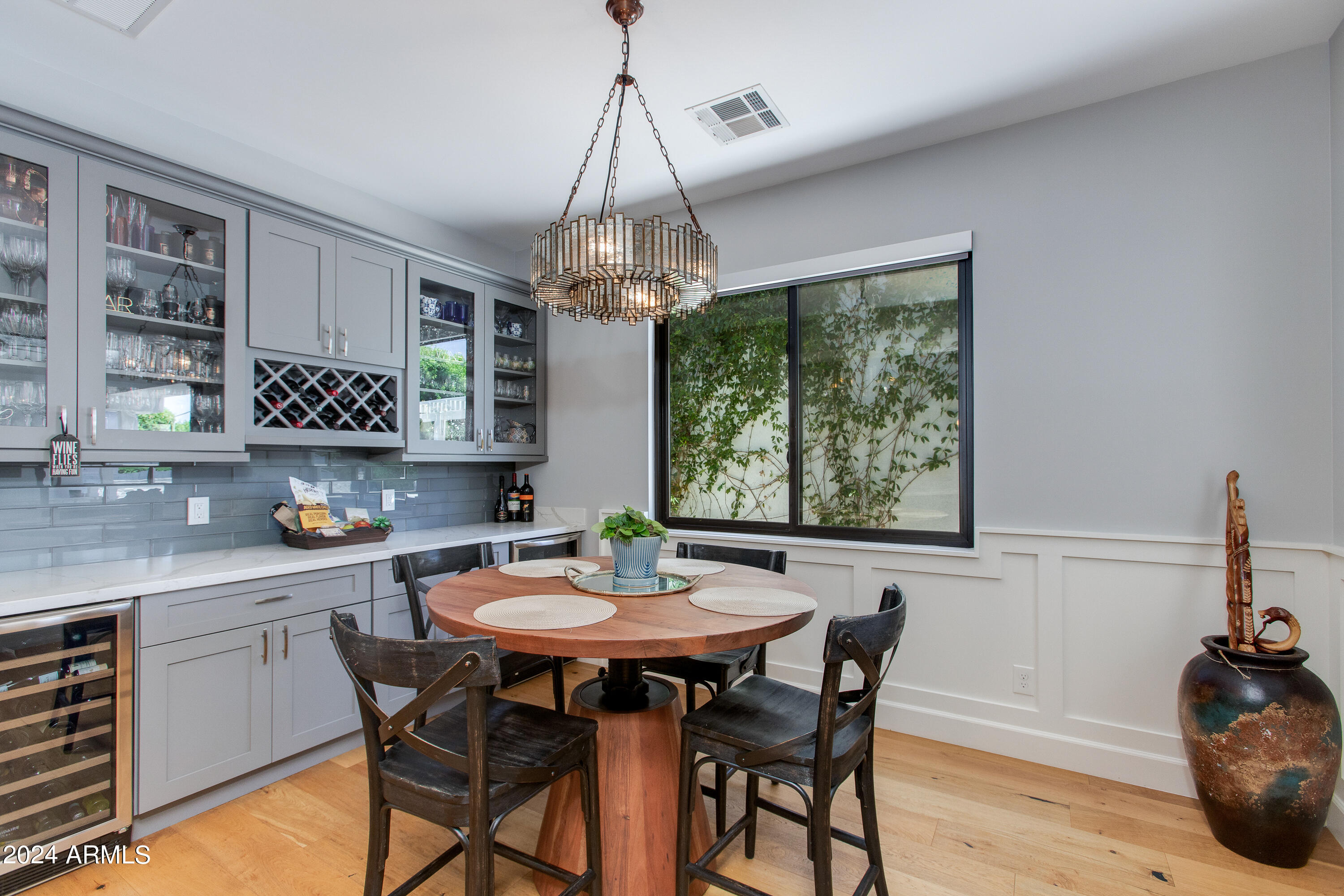2950 N 50TH Place
