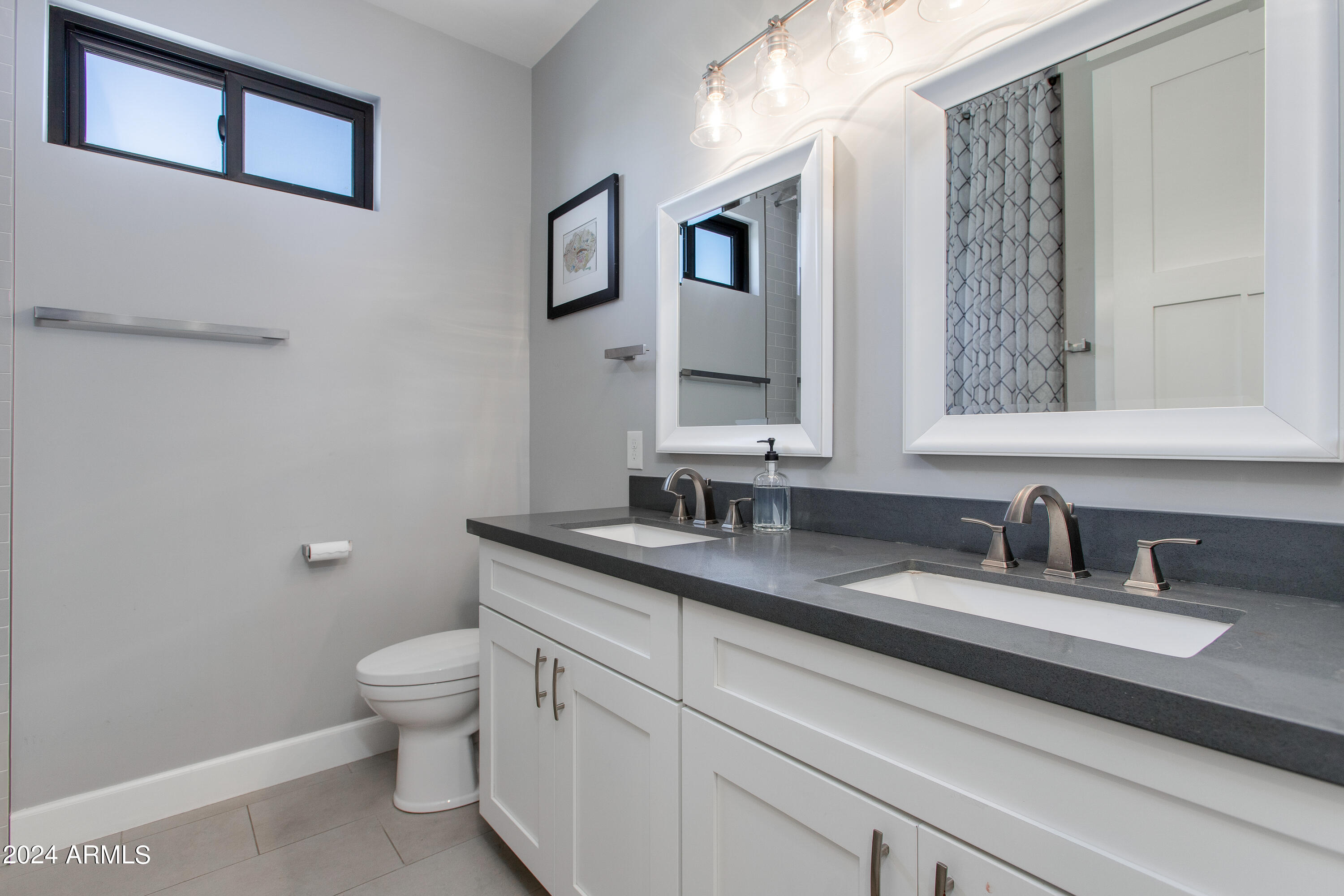 2950 N 50TH Place