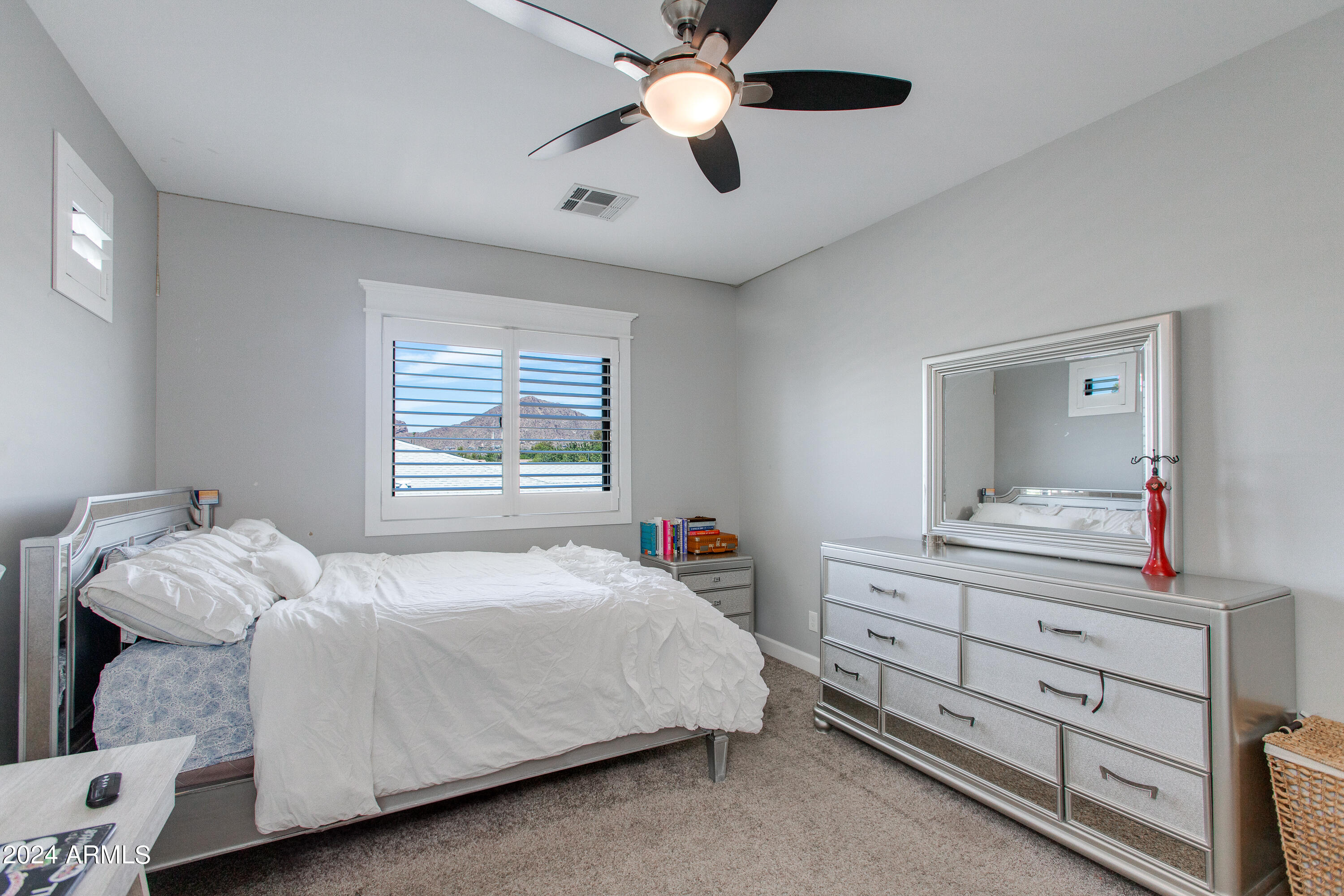 2950 N 50TH Place