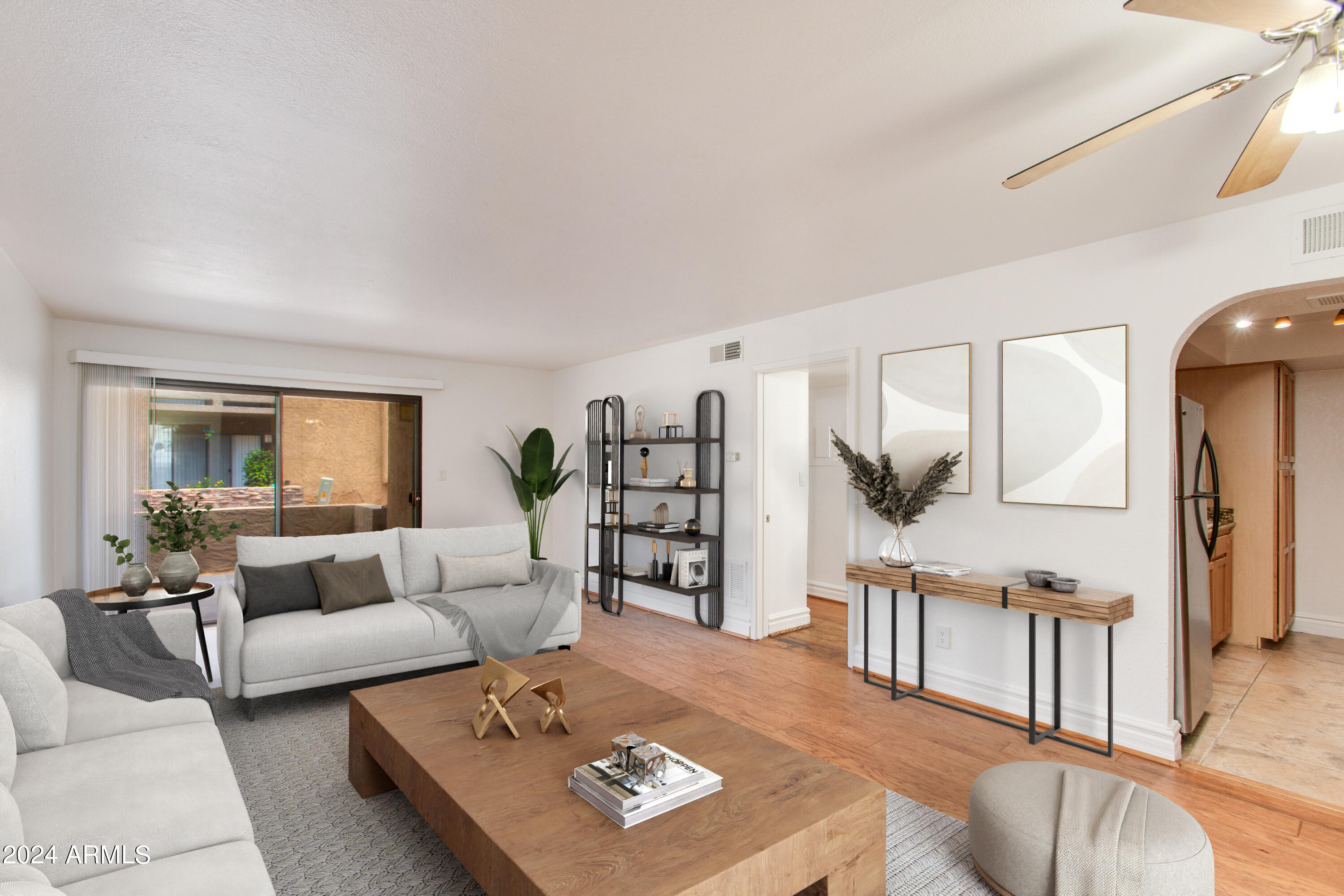 3825 E CAMELBACK Road, 132