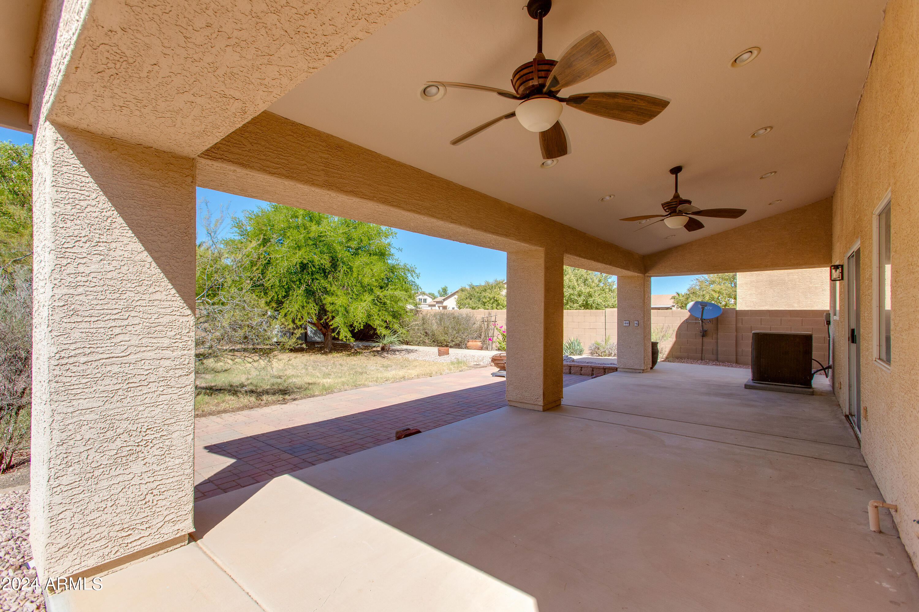 1404 S BALDWIN Loop